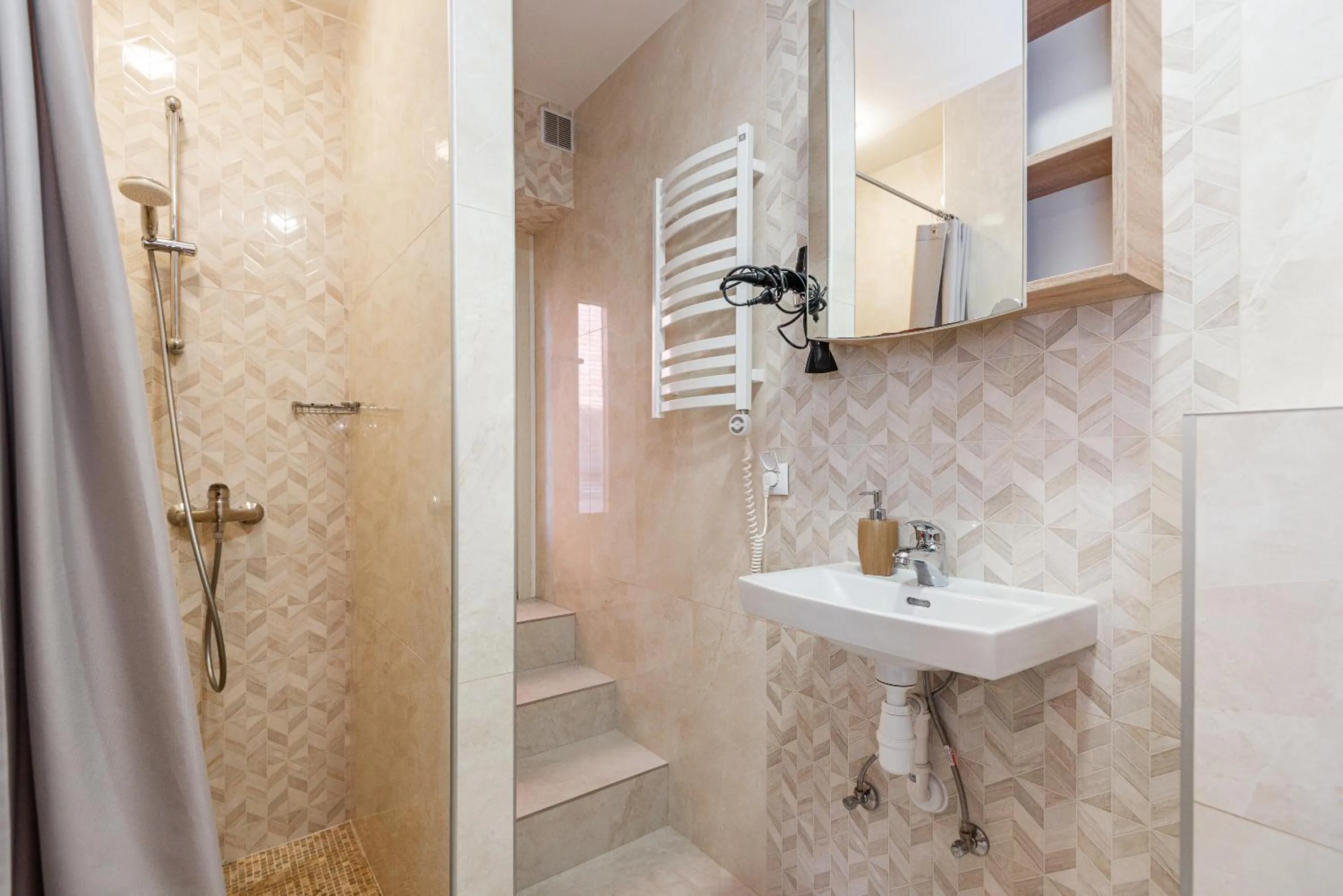 Bathroom in 1912 Bed & Breakfast