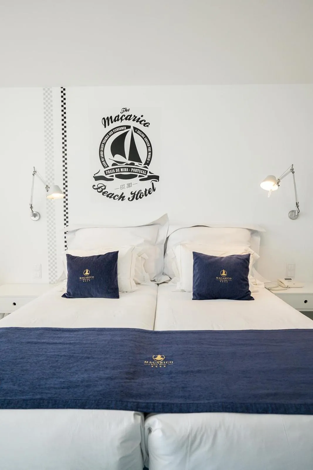 Bed in Macarico Beach Hotel