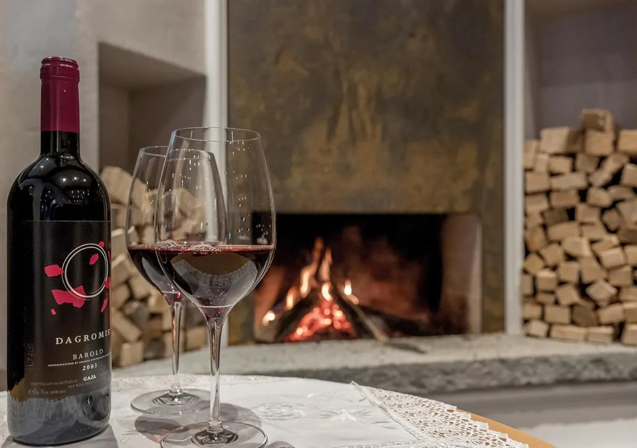 Lounge or bar in Hotel Alpenland
