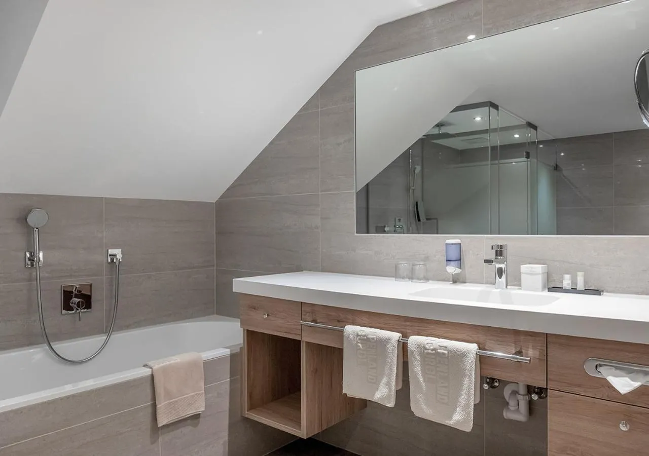 Bathroom in Hotel Alpenland