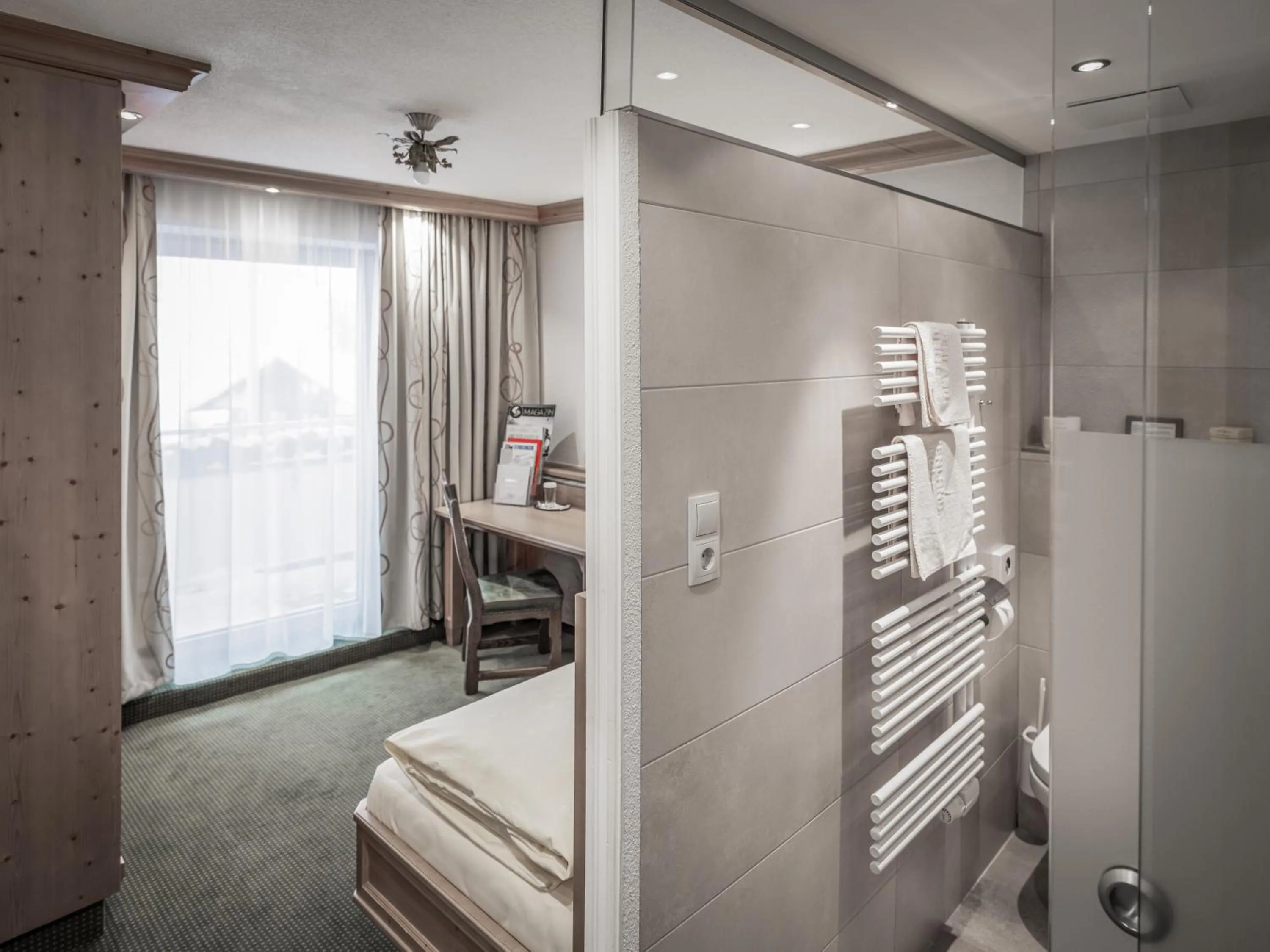 Photo of the whole room, Bed in Hotel Alpenland