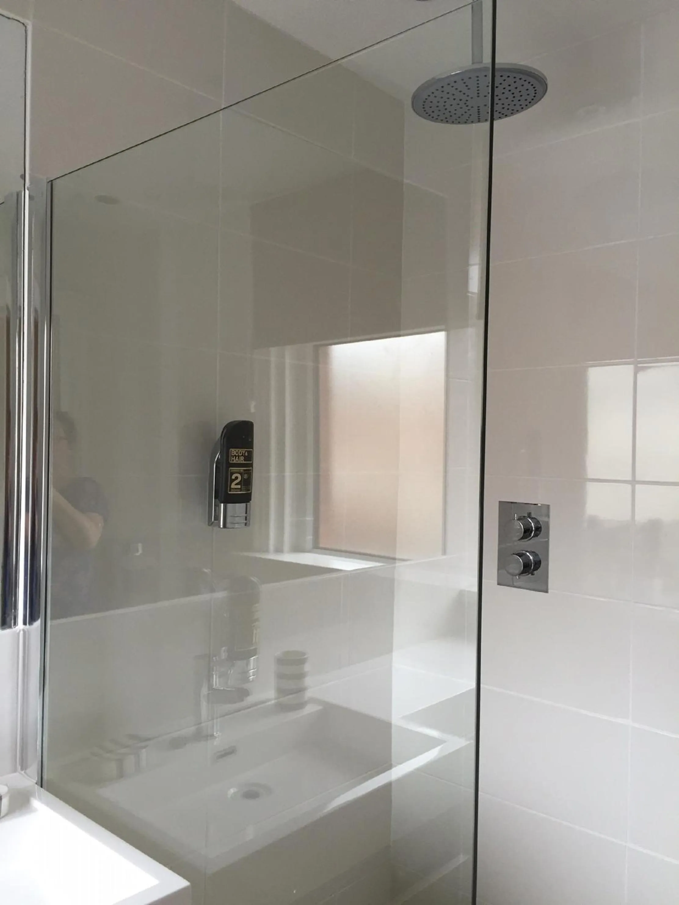 Shower in The Beaucliffe Hotel