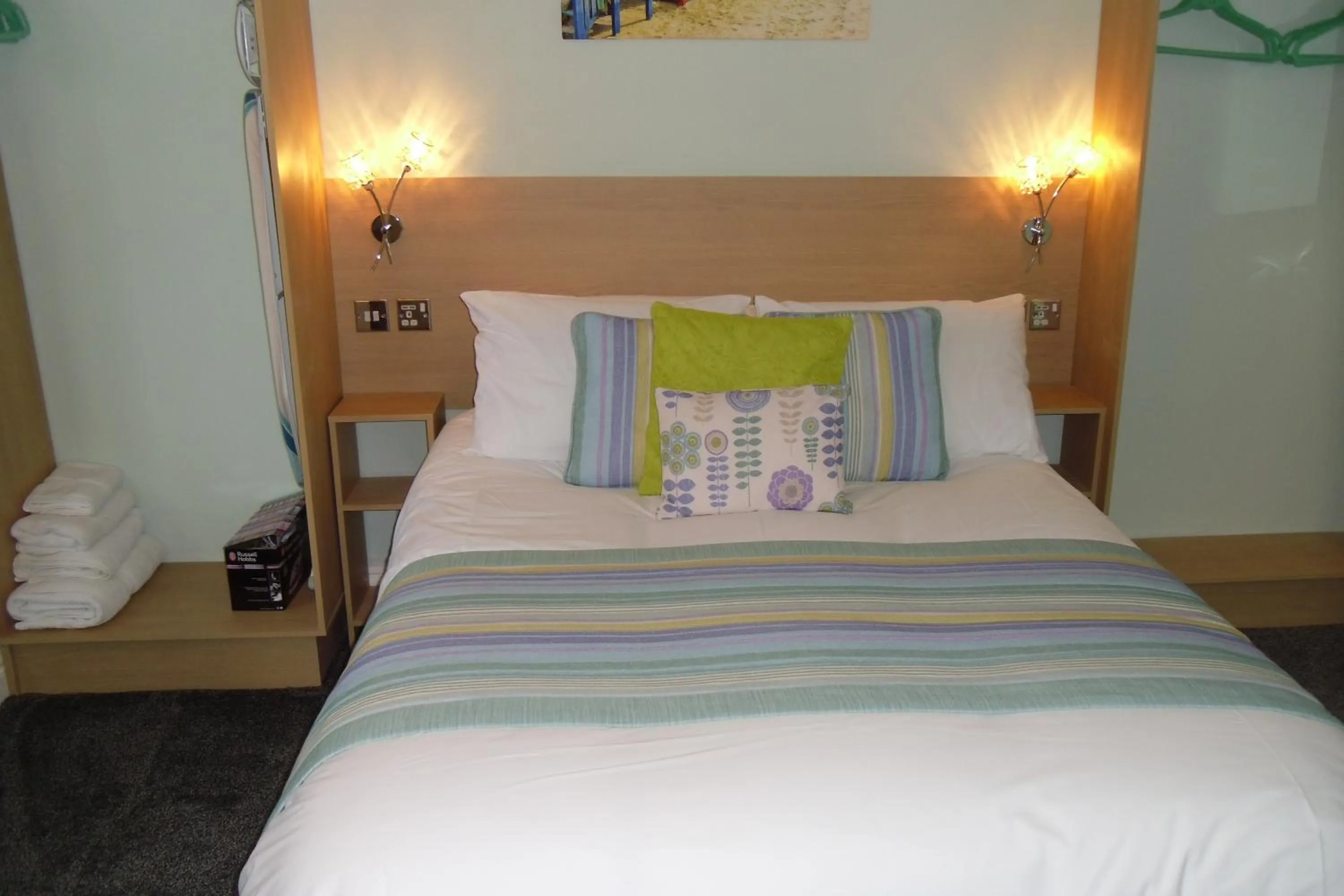 Bed in The Beaucliffe Hotel