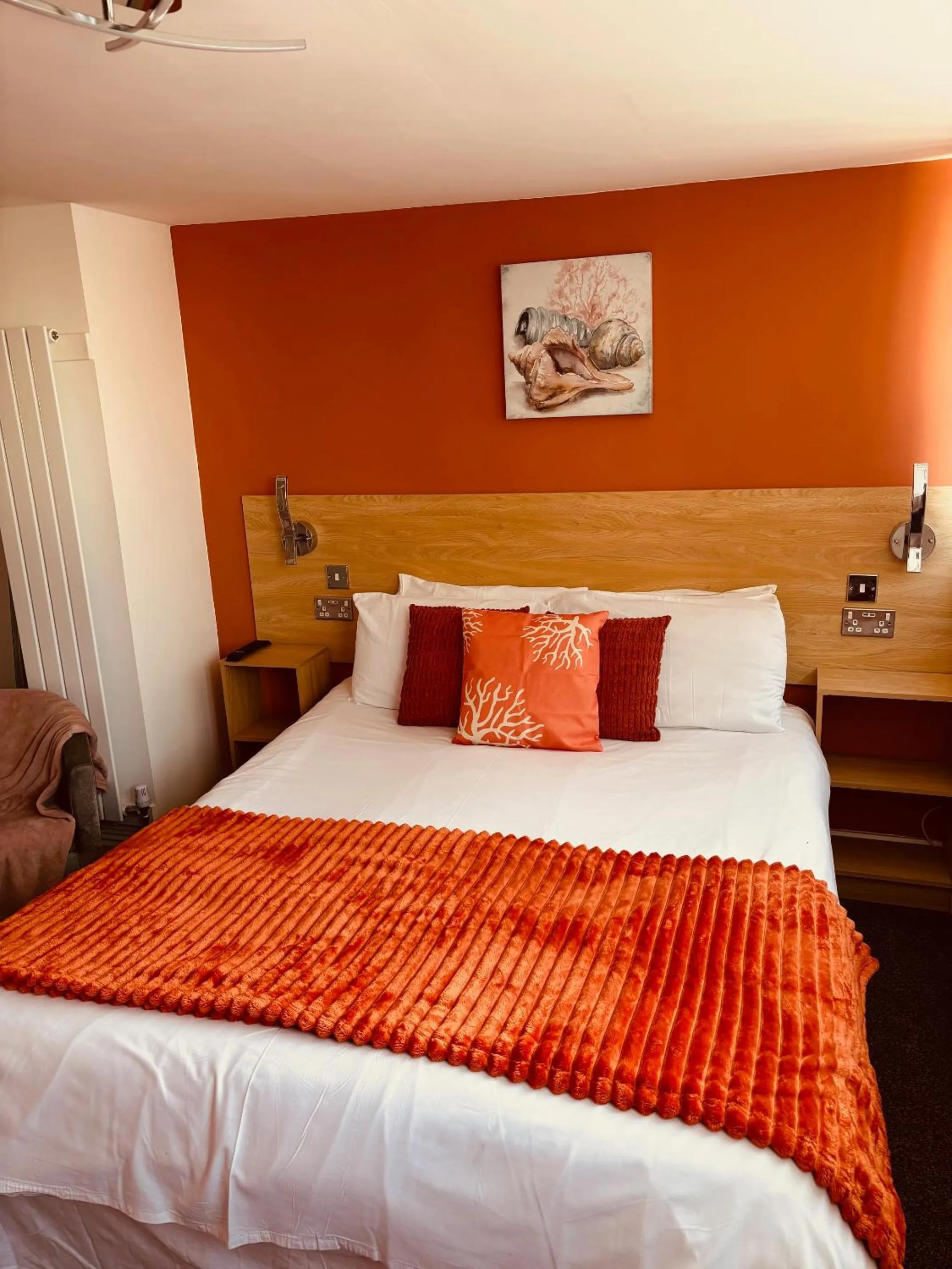 Bed in The Beaucliffe Hotel