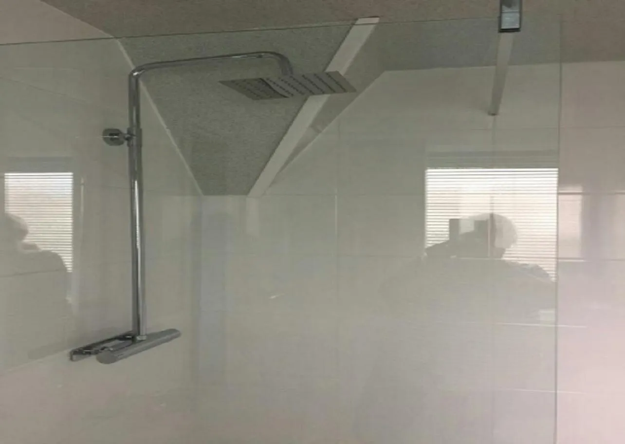 Shower in The Beaucliffe Hotel