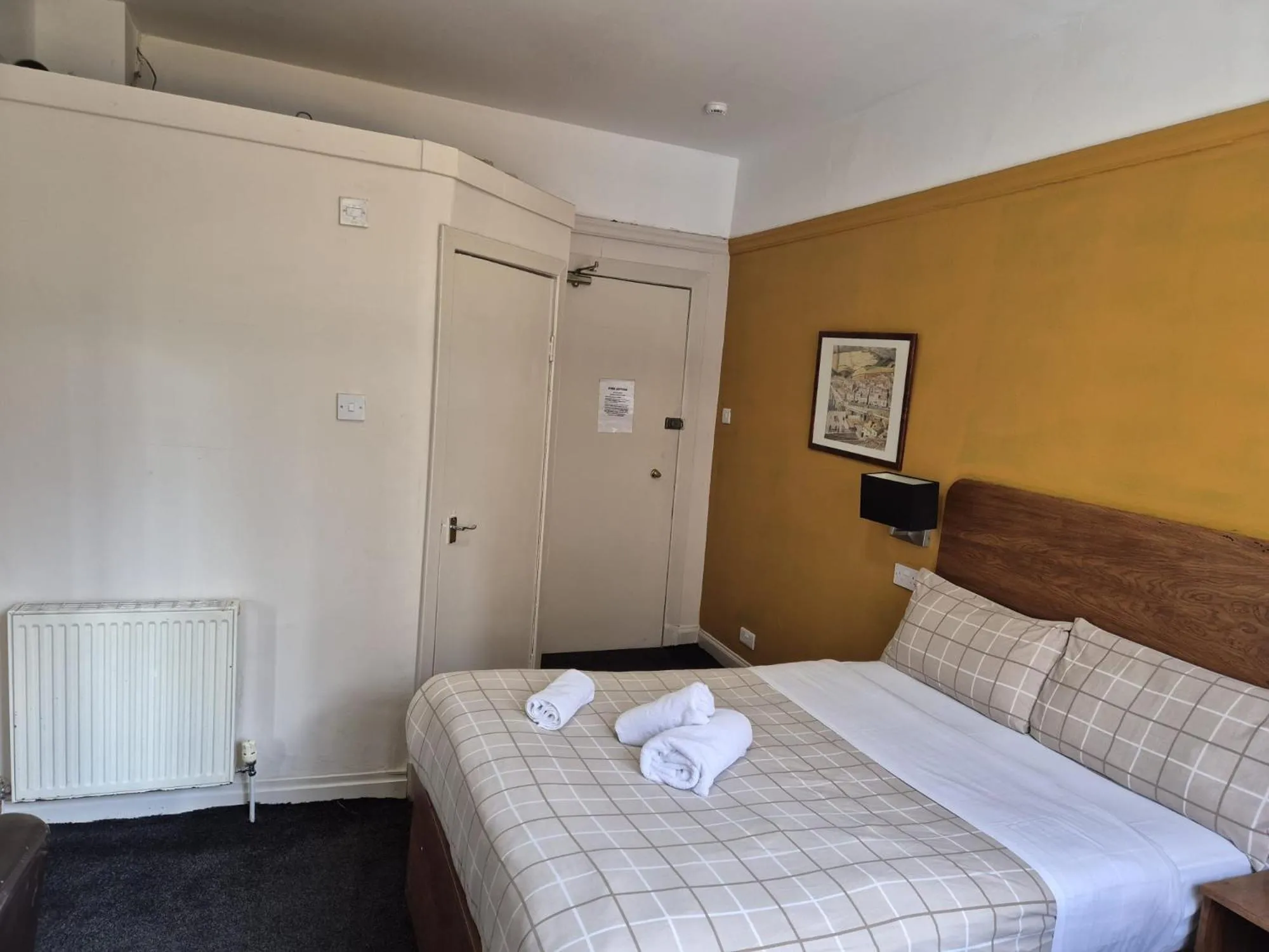 Bed in Glasgow House