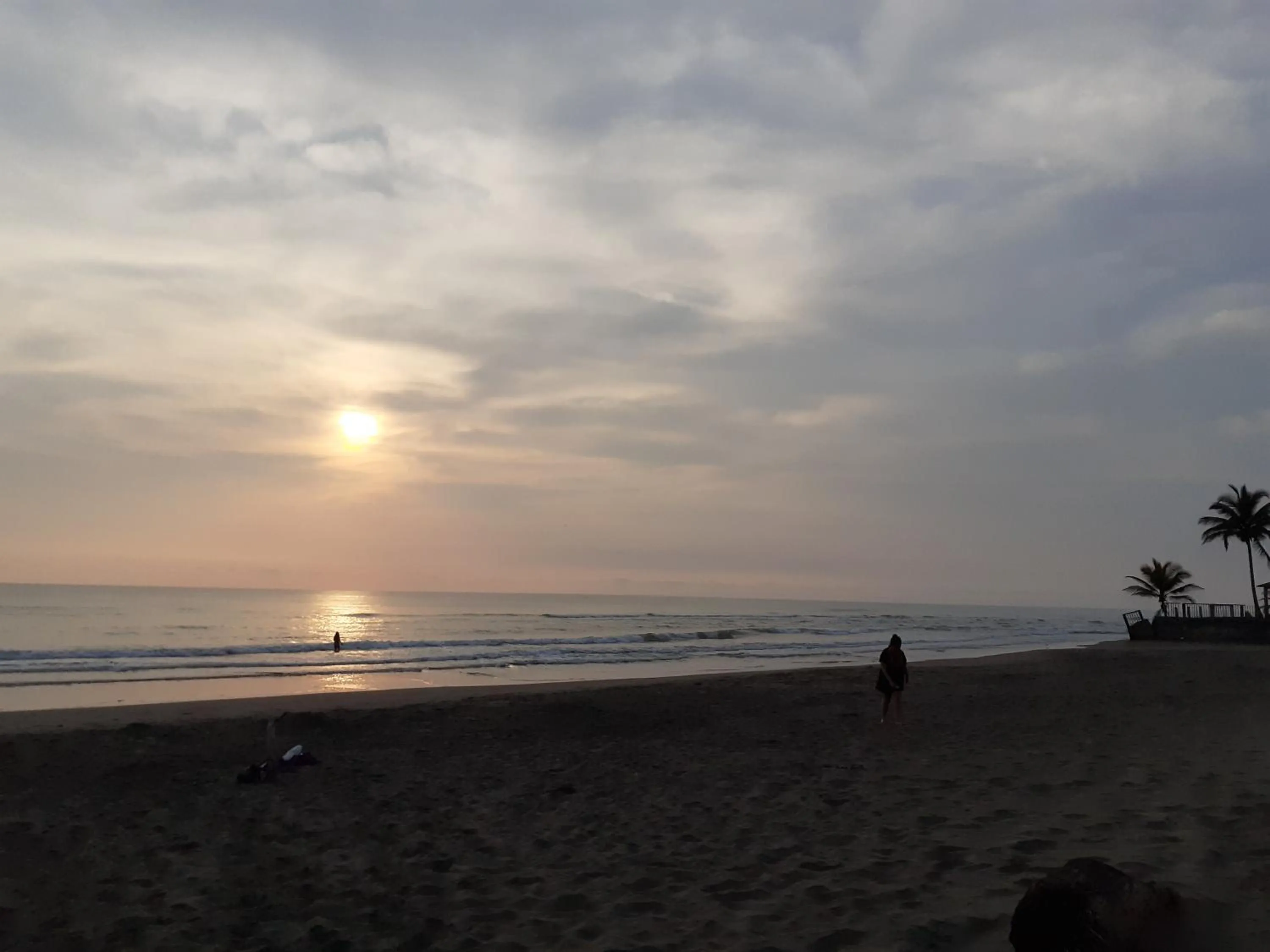 Sunset in Eco Coco Loco by Rotamundos