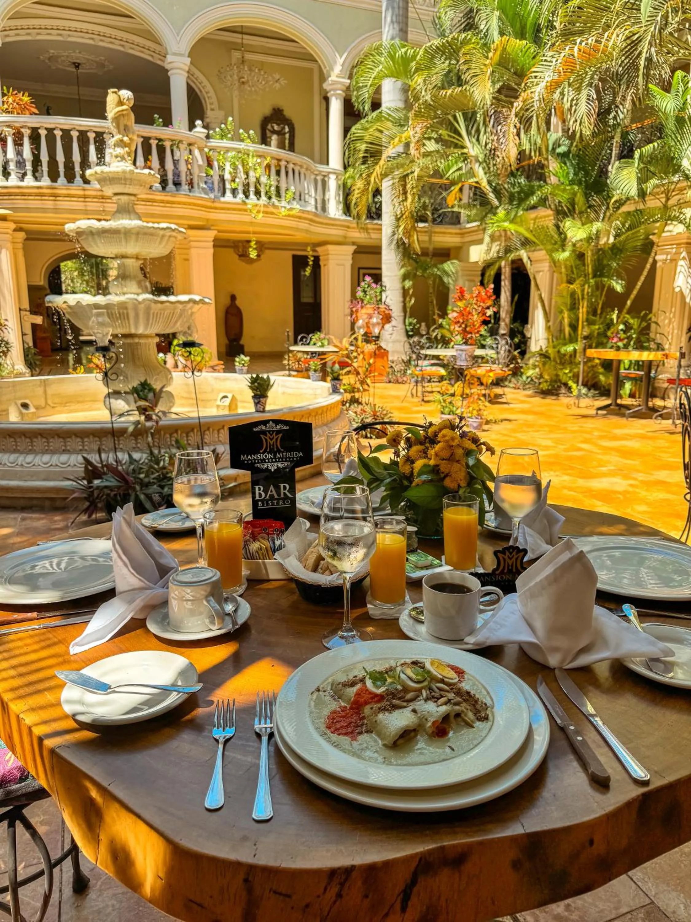 Patio in Mansión Mérida Boutique Hotel - Restaurant