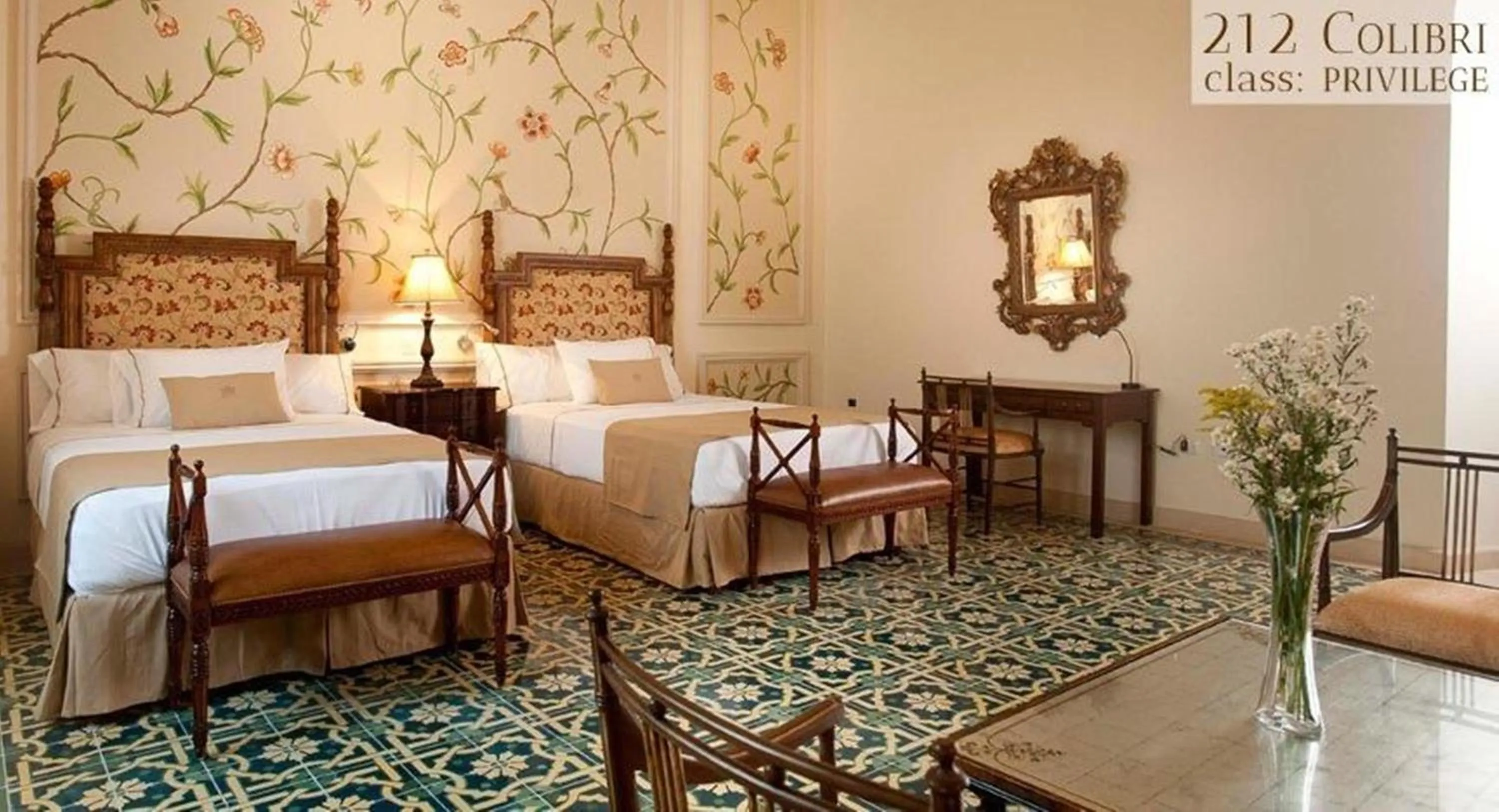 Bed in Mansión Mérida Boutique Hotel - Restaurant