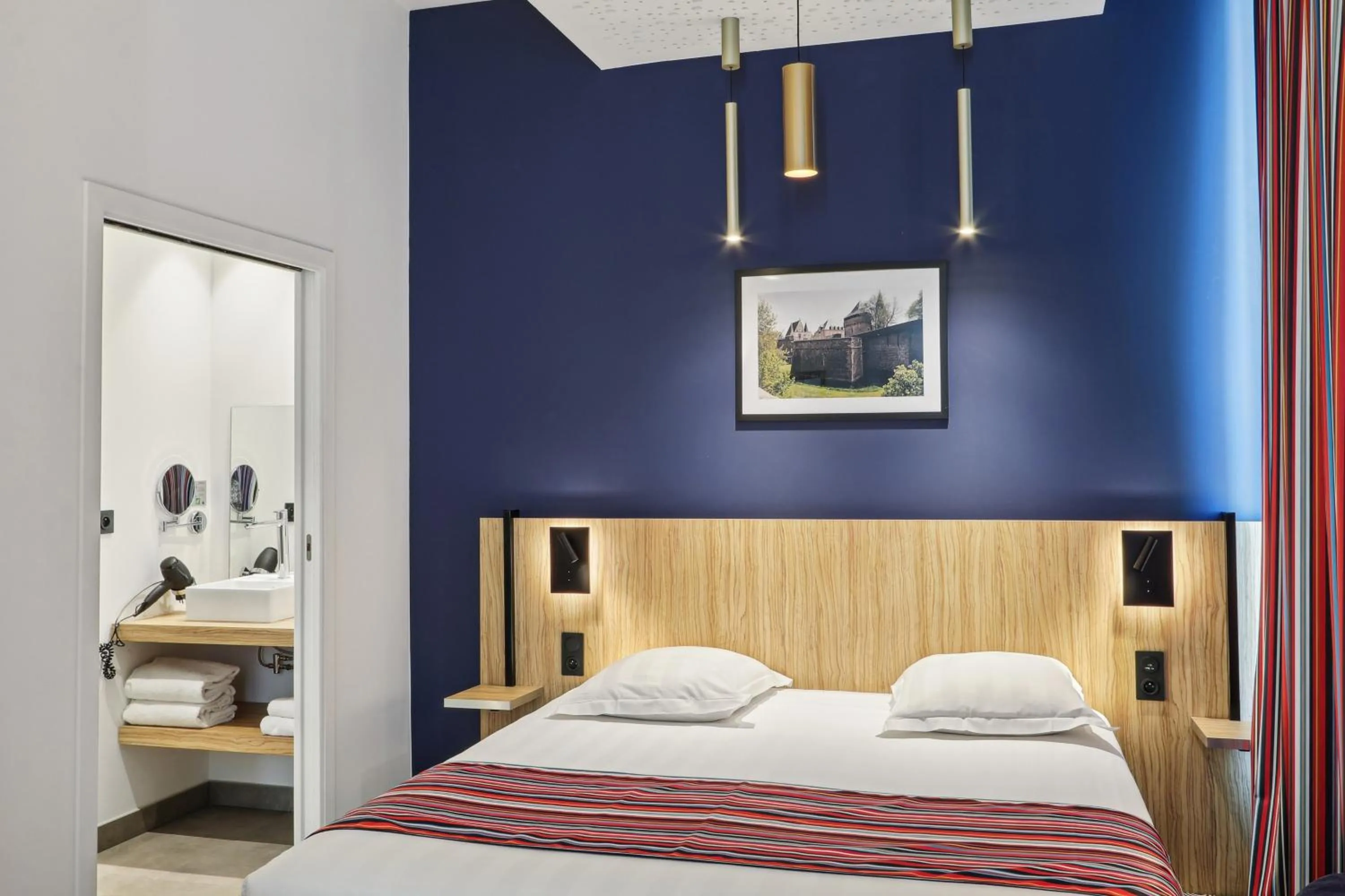 Bed in Akena Nantes Rezé Aéroport