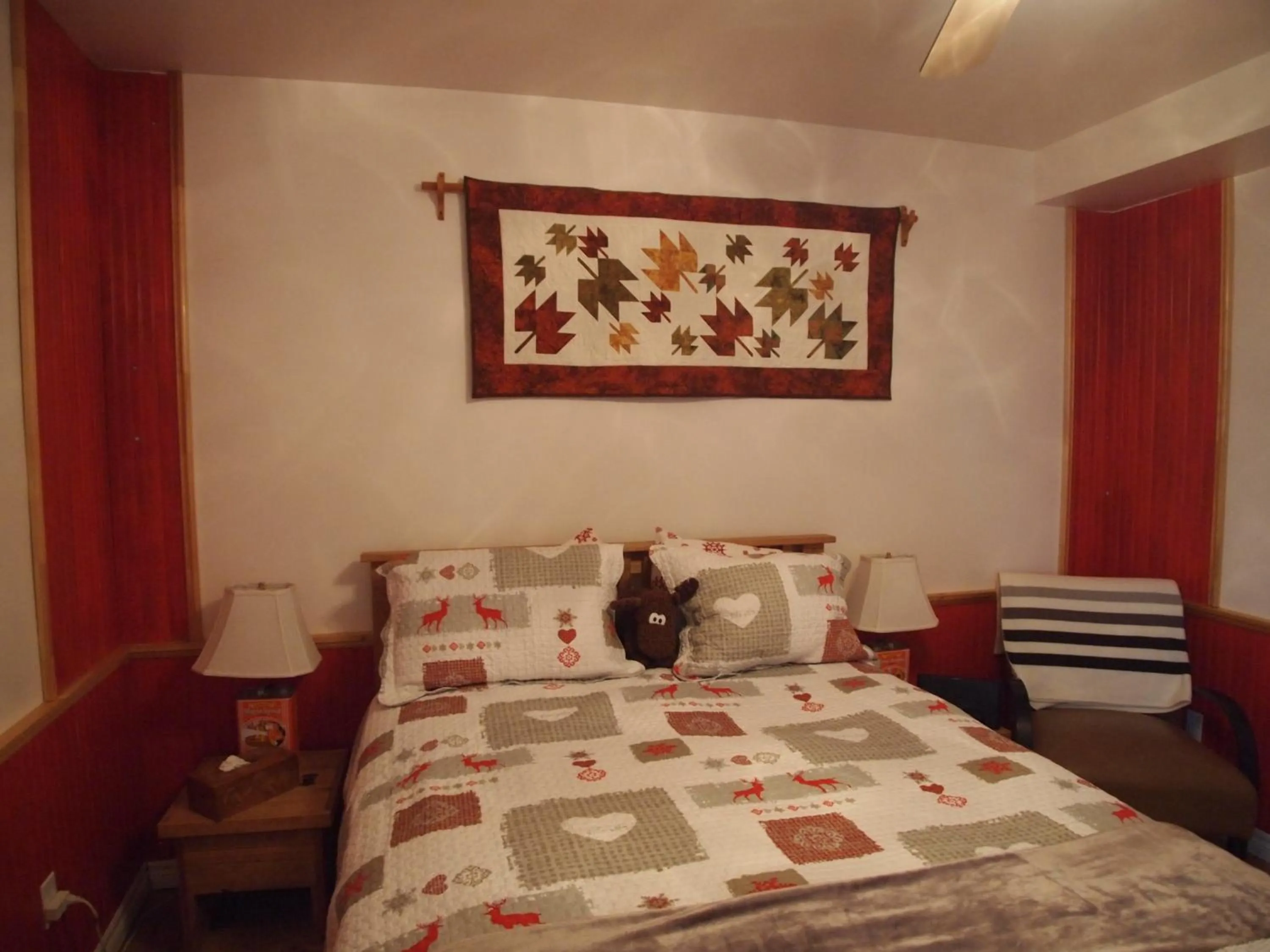 Bed in Our Valley View Bed & Breakfast