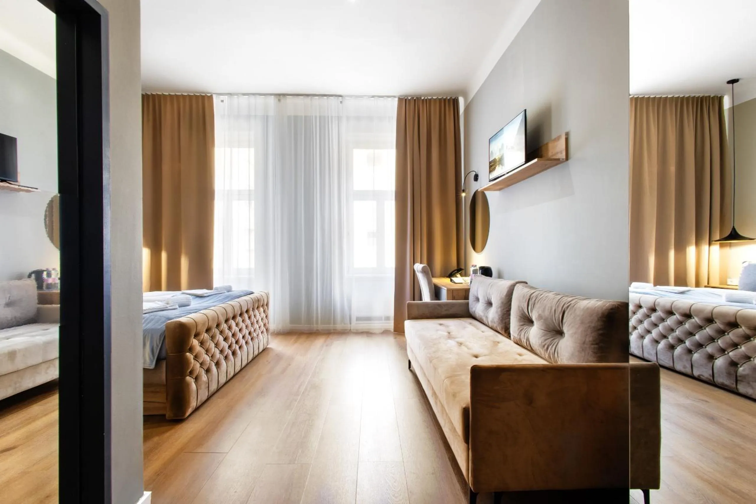 Photo of the whole room, Bed in Hotel Resonanz Vienna