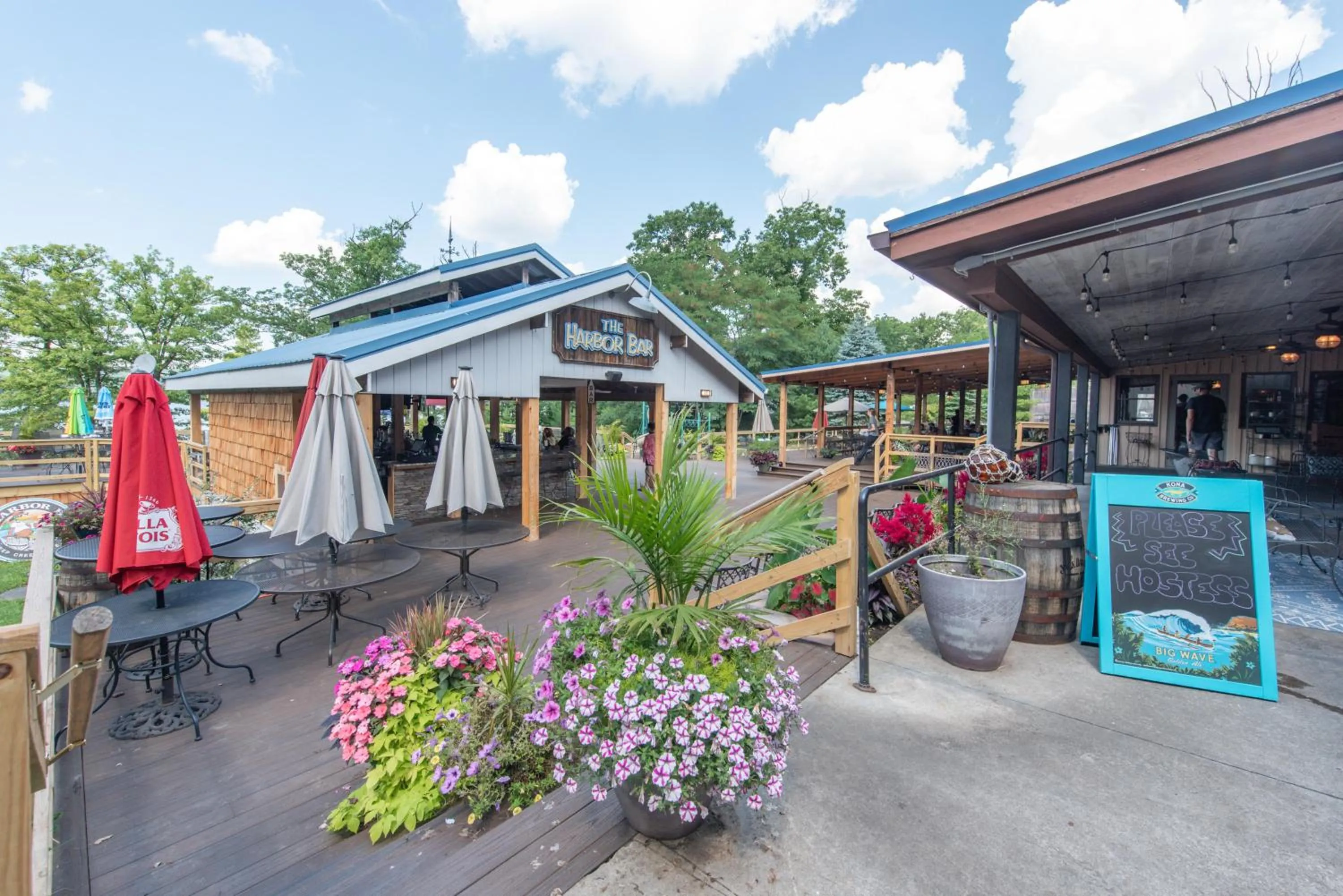 B203 One Bedroom & Loft Lake View