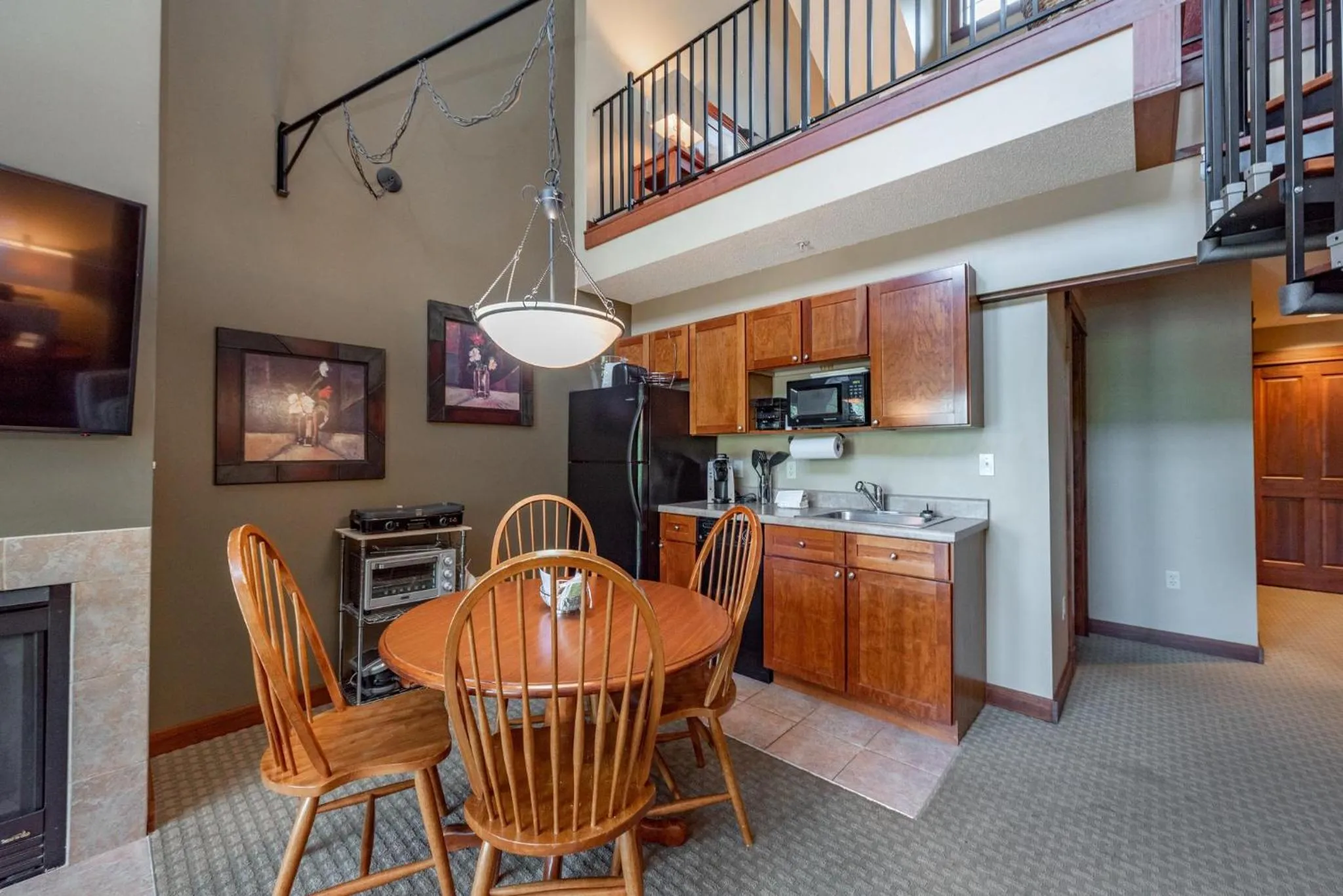 B203 One Bedroom & Loft Lake View