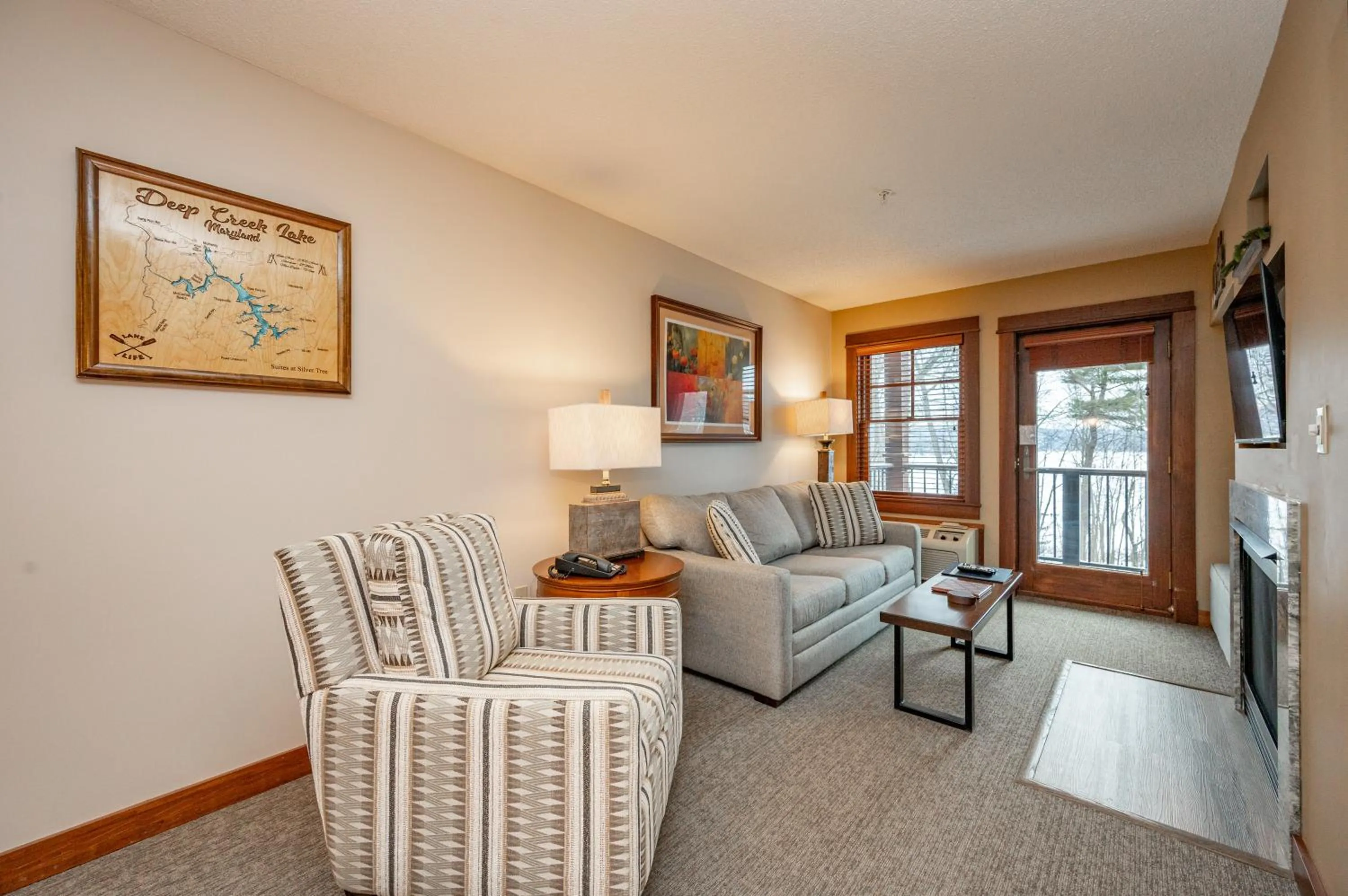 B205 One Bedroom Lake View