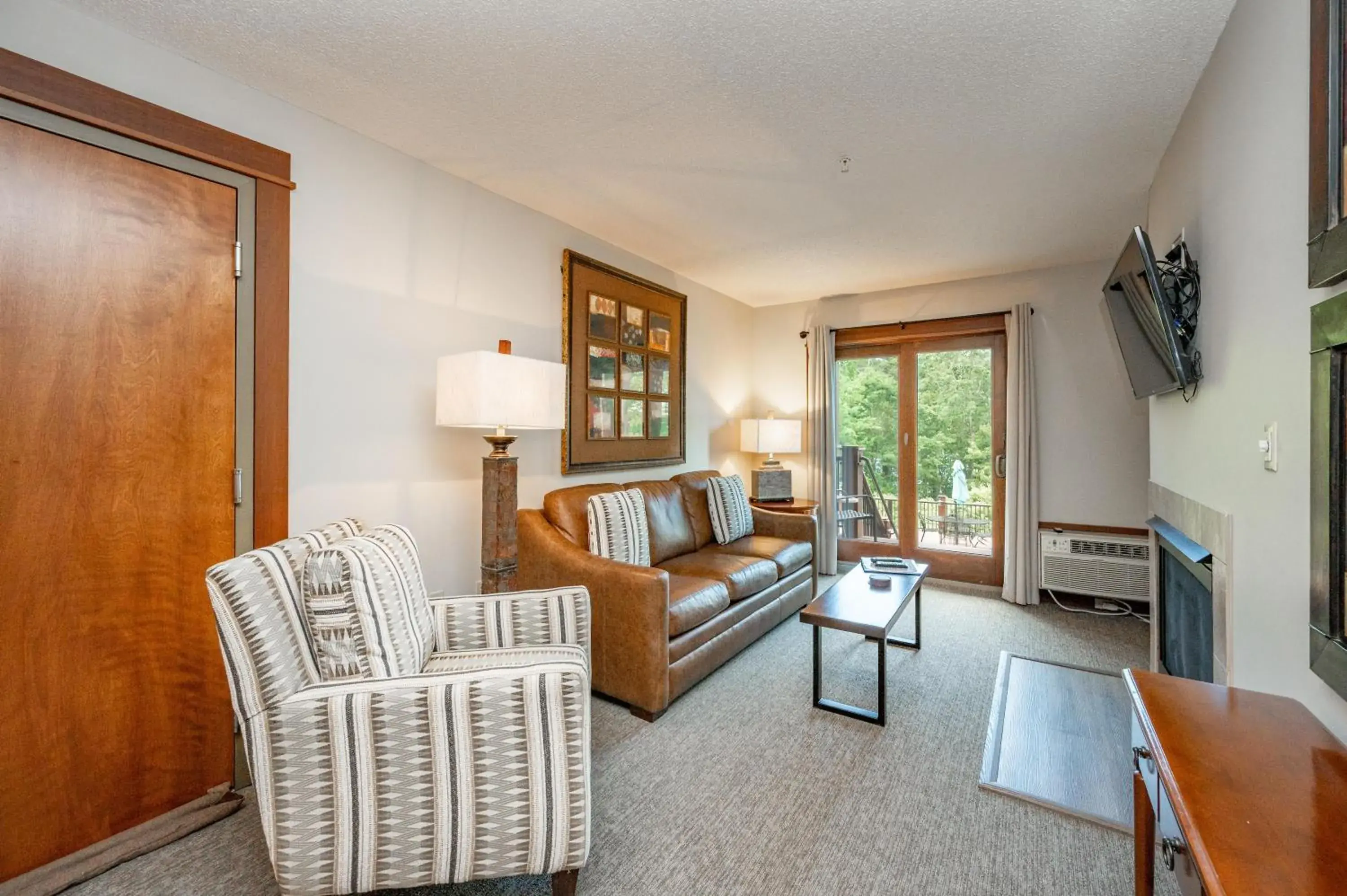 A117 One Bedroom Lake View A117 One Bedroom Lake View