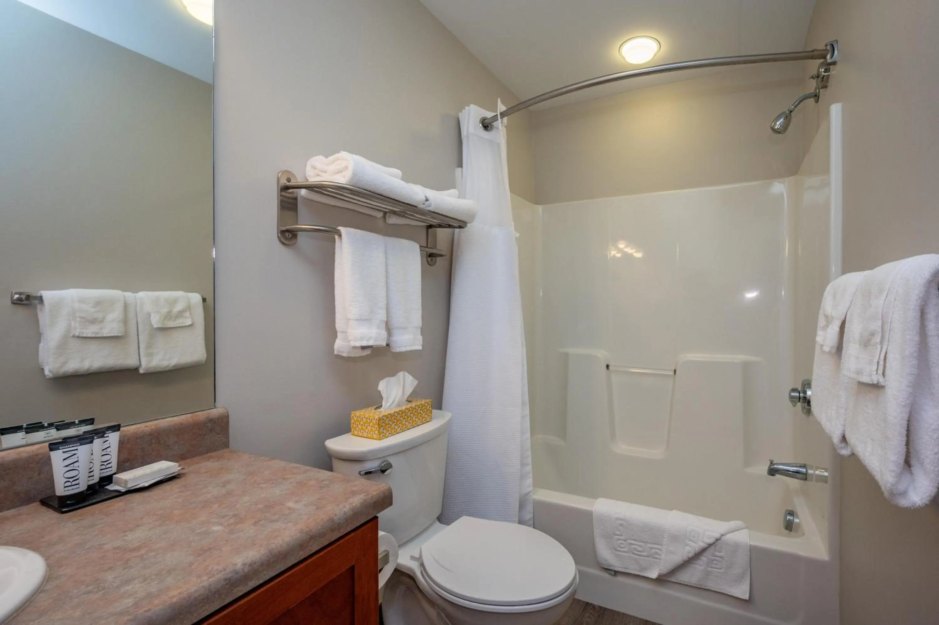 A117 One Bedroom Lake View