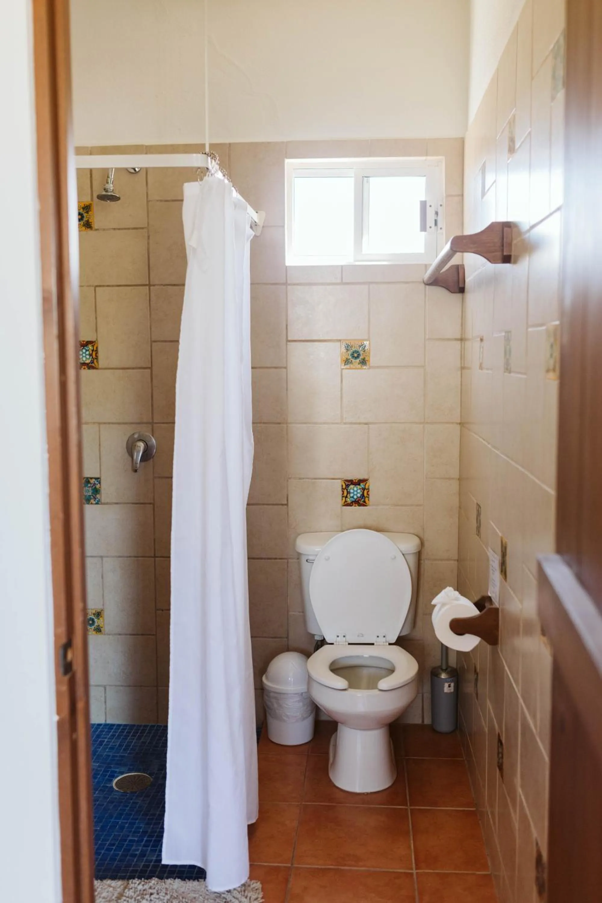 Shower in Olas de Cerritos