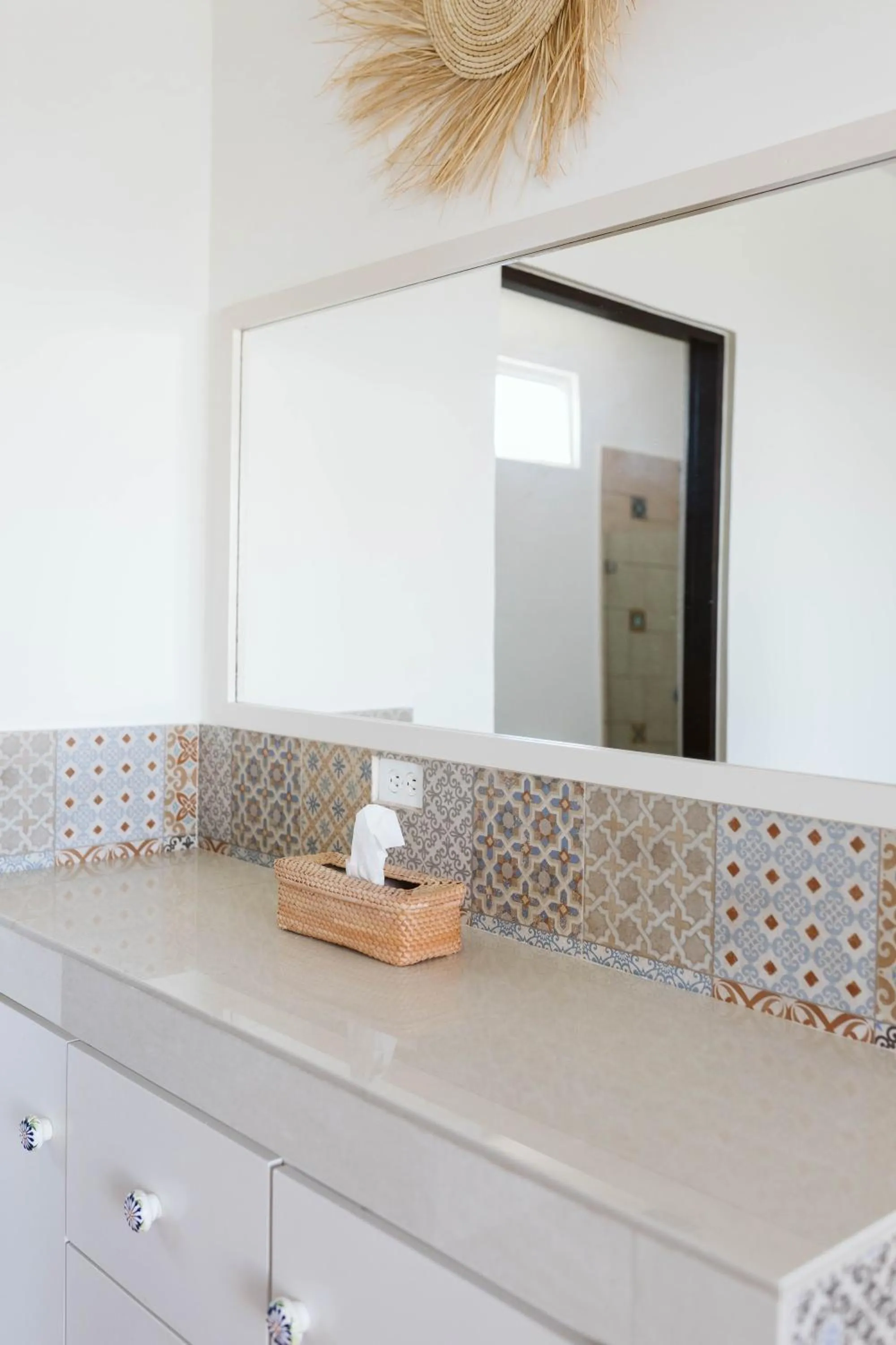 Decorative detail in Olas de Cerritos