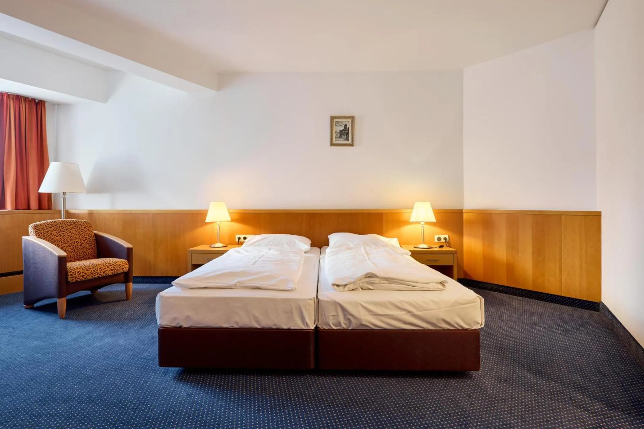 Bedroom, Bed in Hotel Strudlhof Vienna