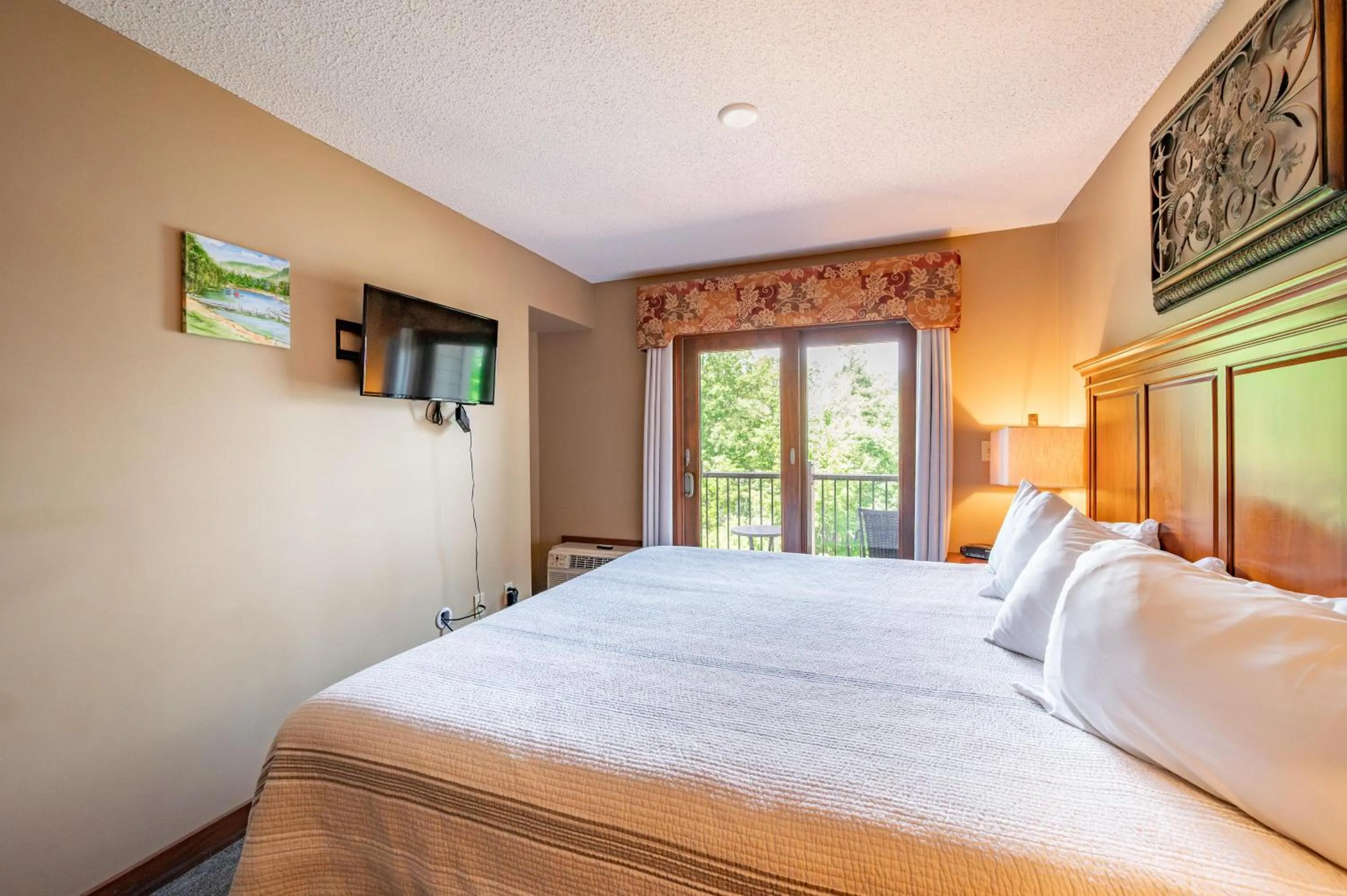 Bed in A211 One Bedroom Lake View