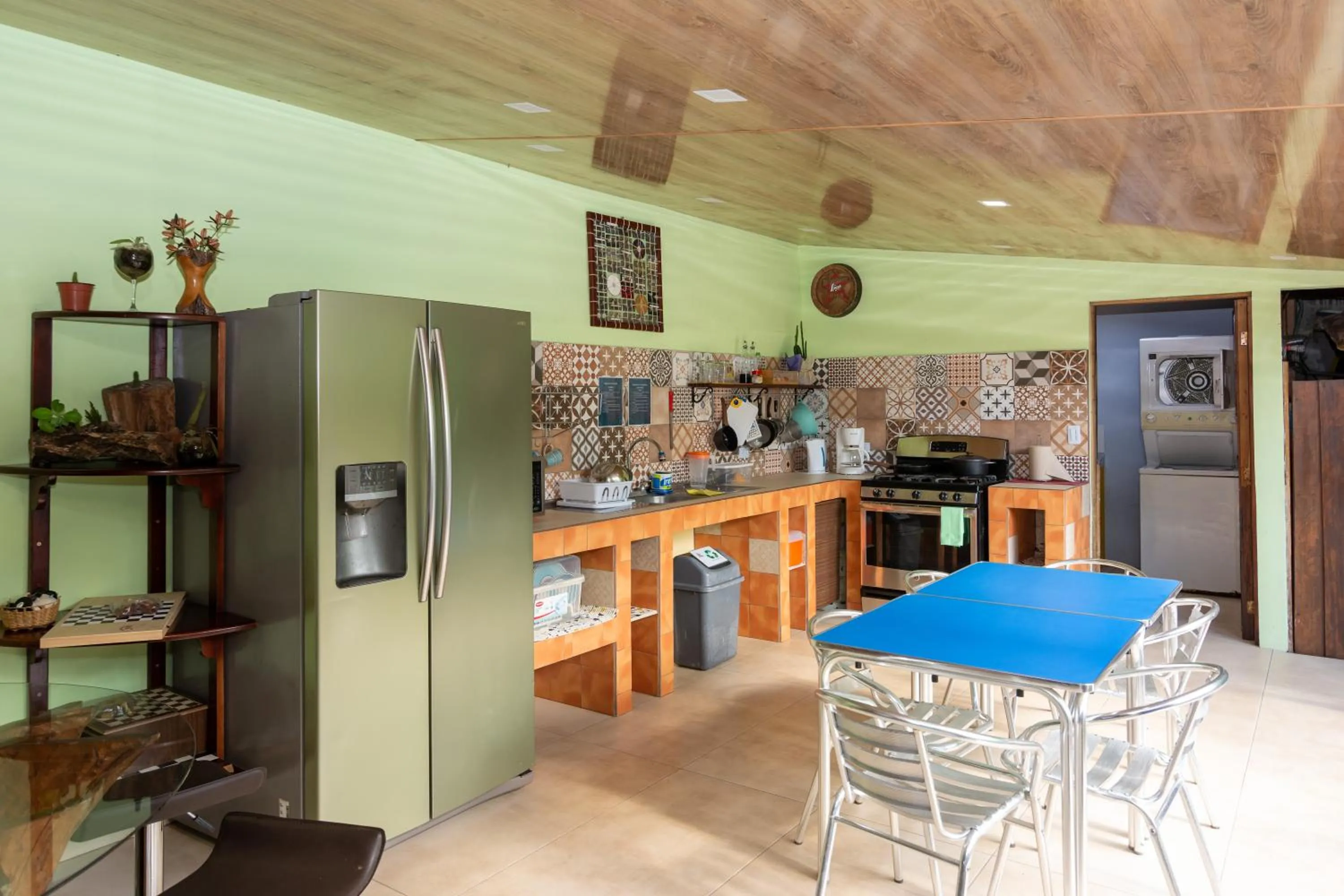 Communal kitchen in Hotel Arte Natura