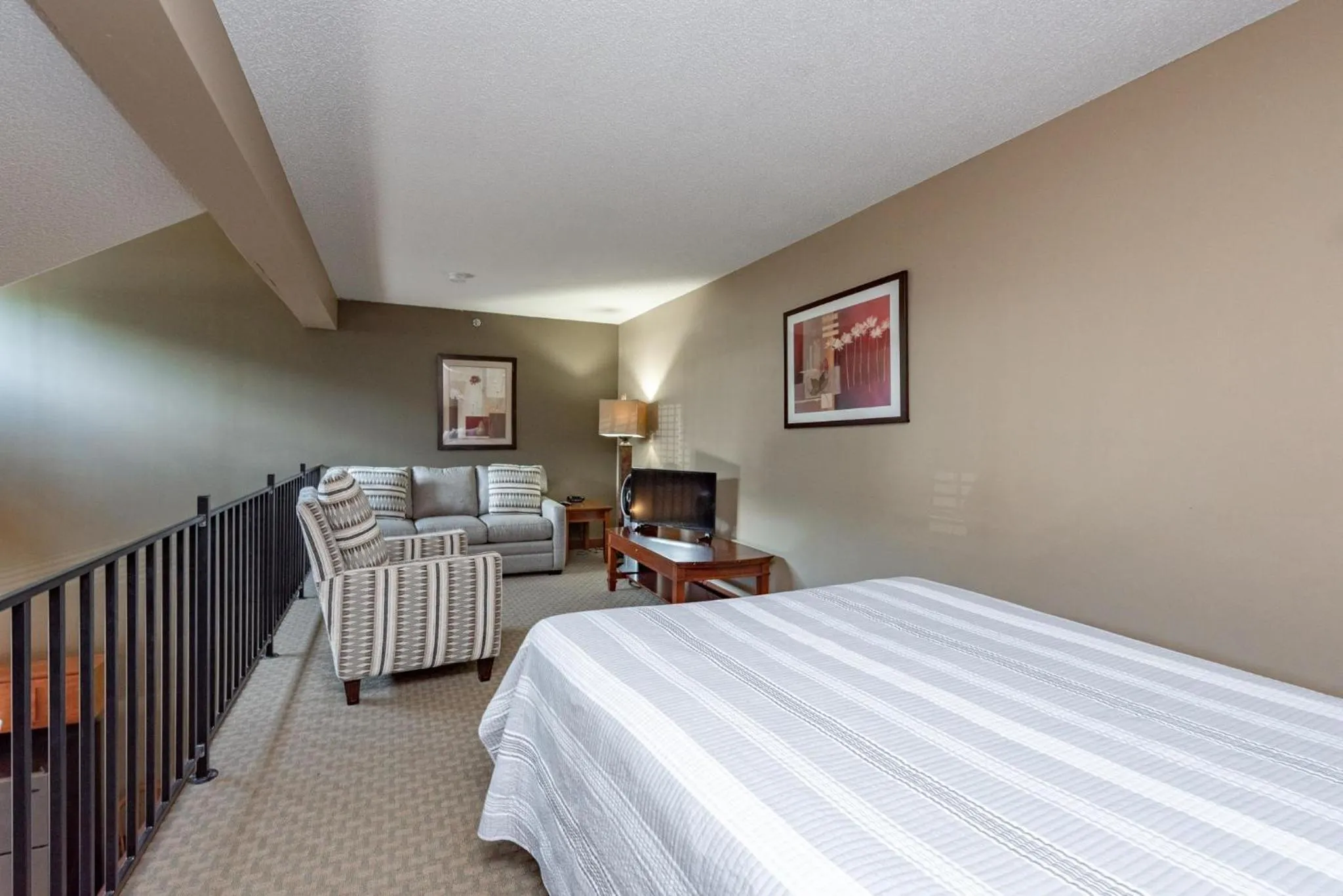 Bed in A304 Studio & Loft Standard View