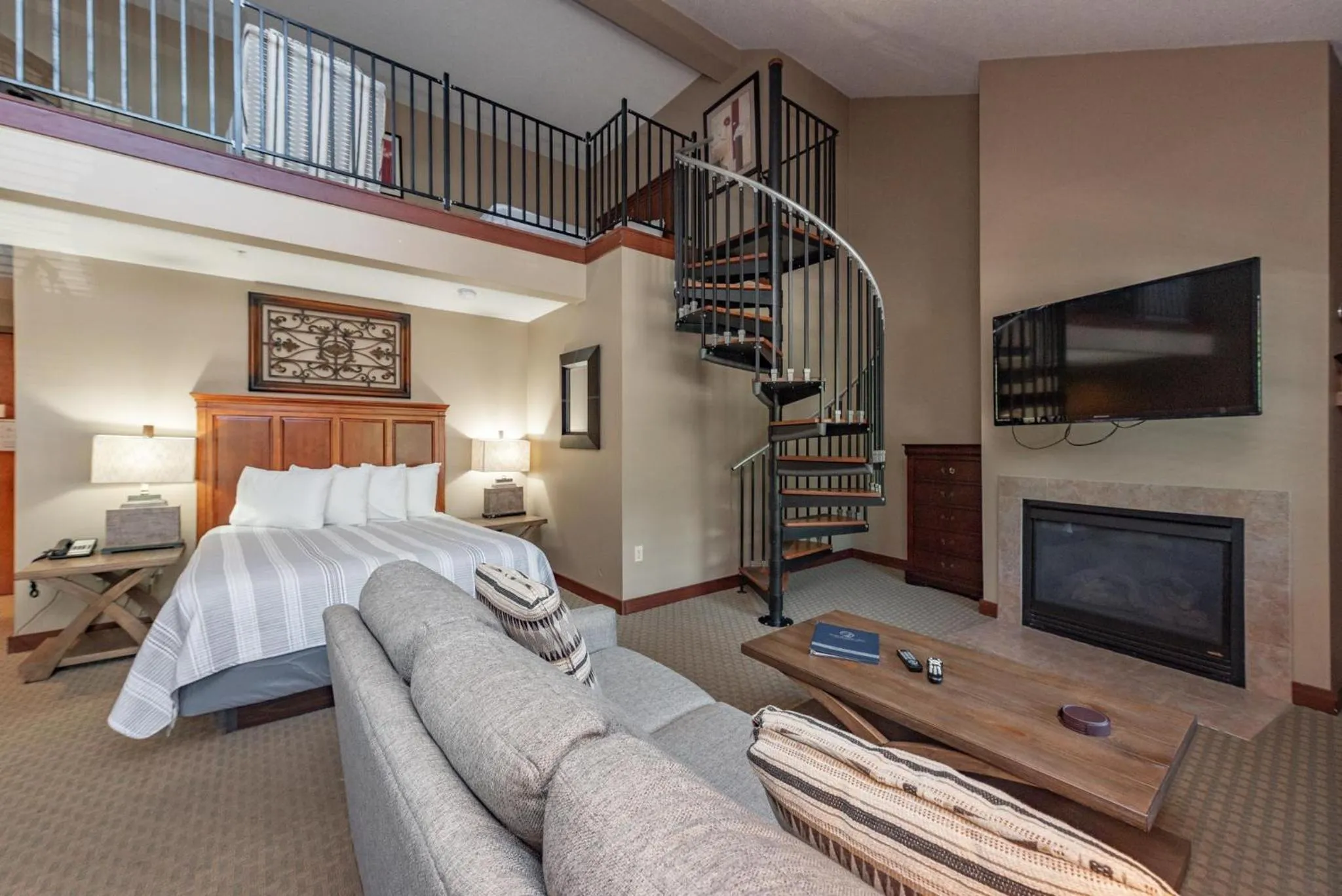 A304 Studio & Loft Standard View