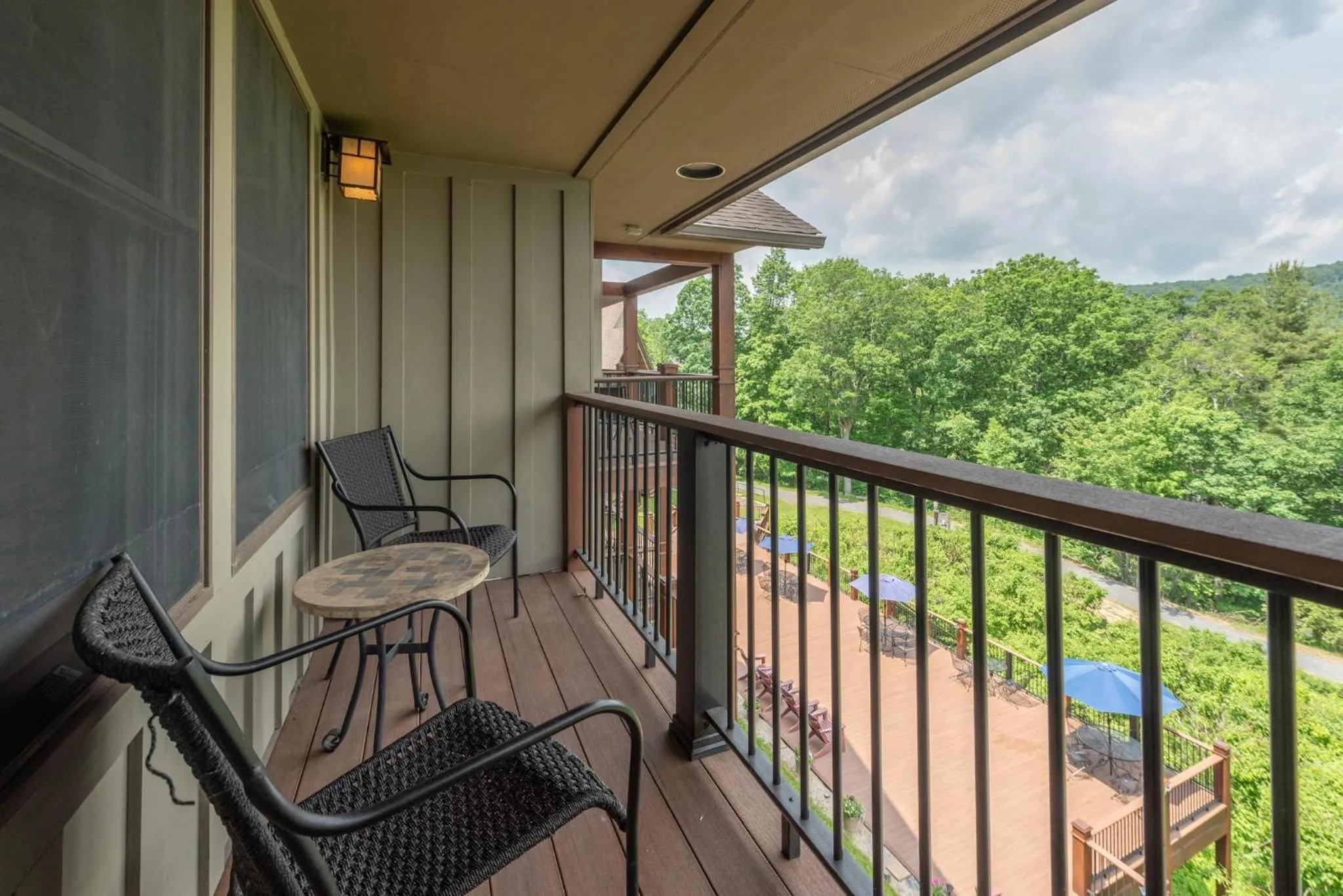 A305 Studio & Loft Lake View