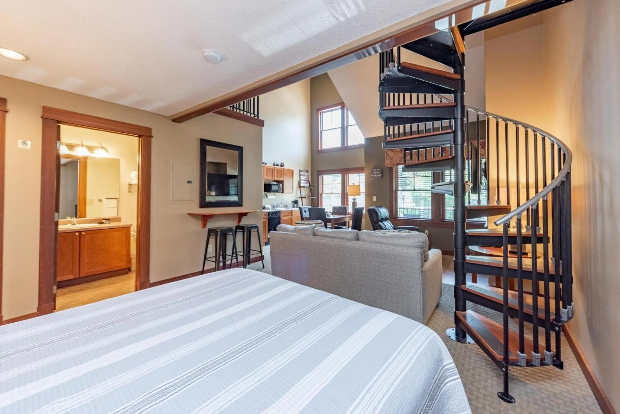 Bed in A308 Studio & Loft Standard View