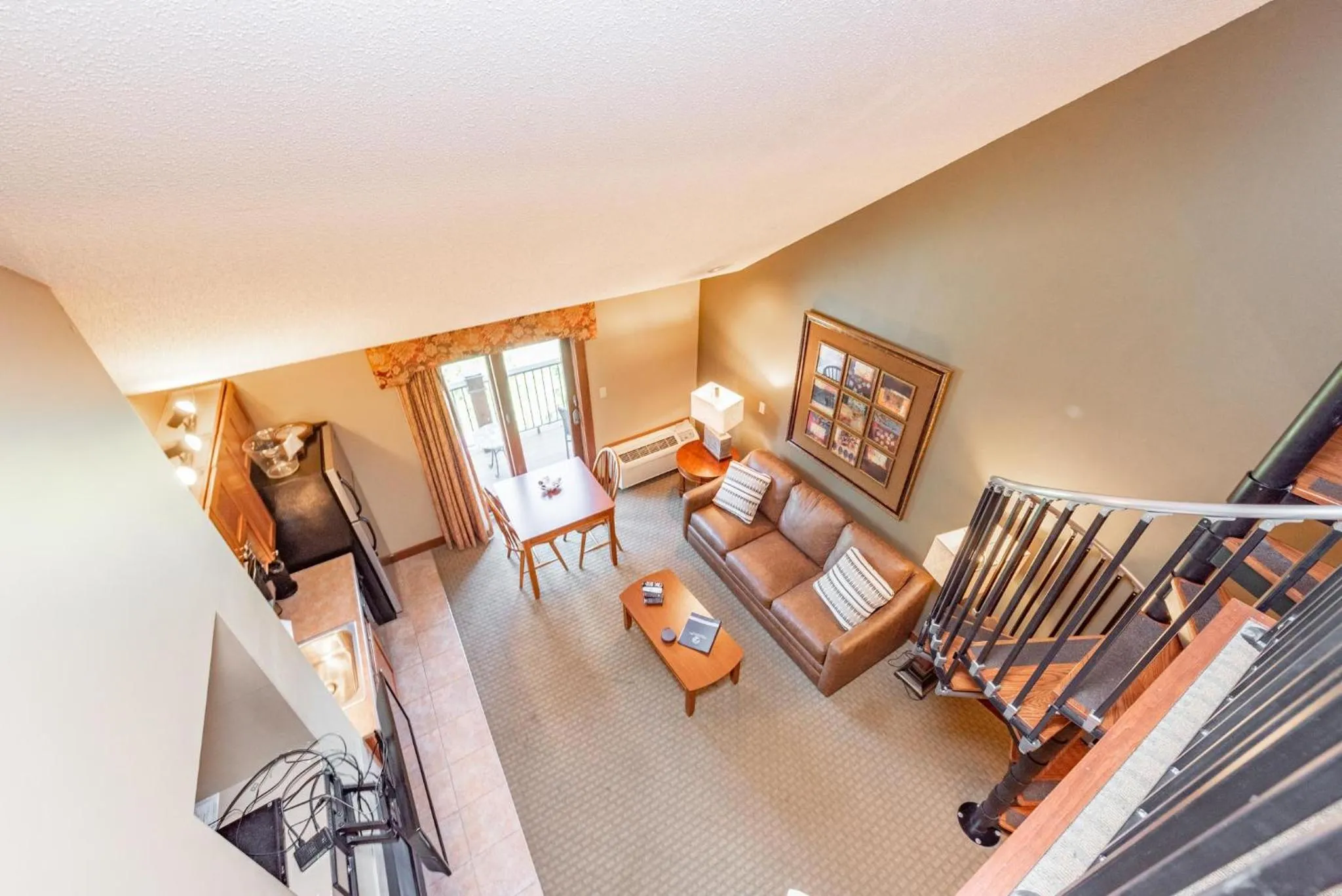 Bed in A313 Studio & Loft Lake View