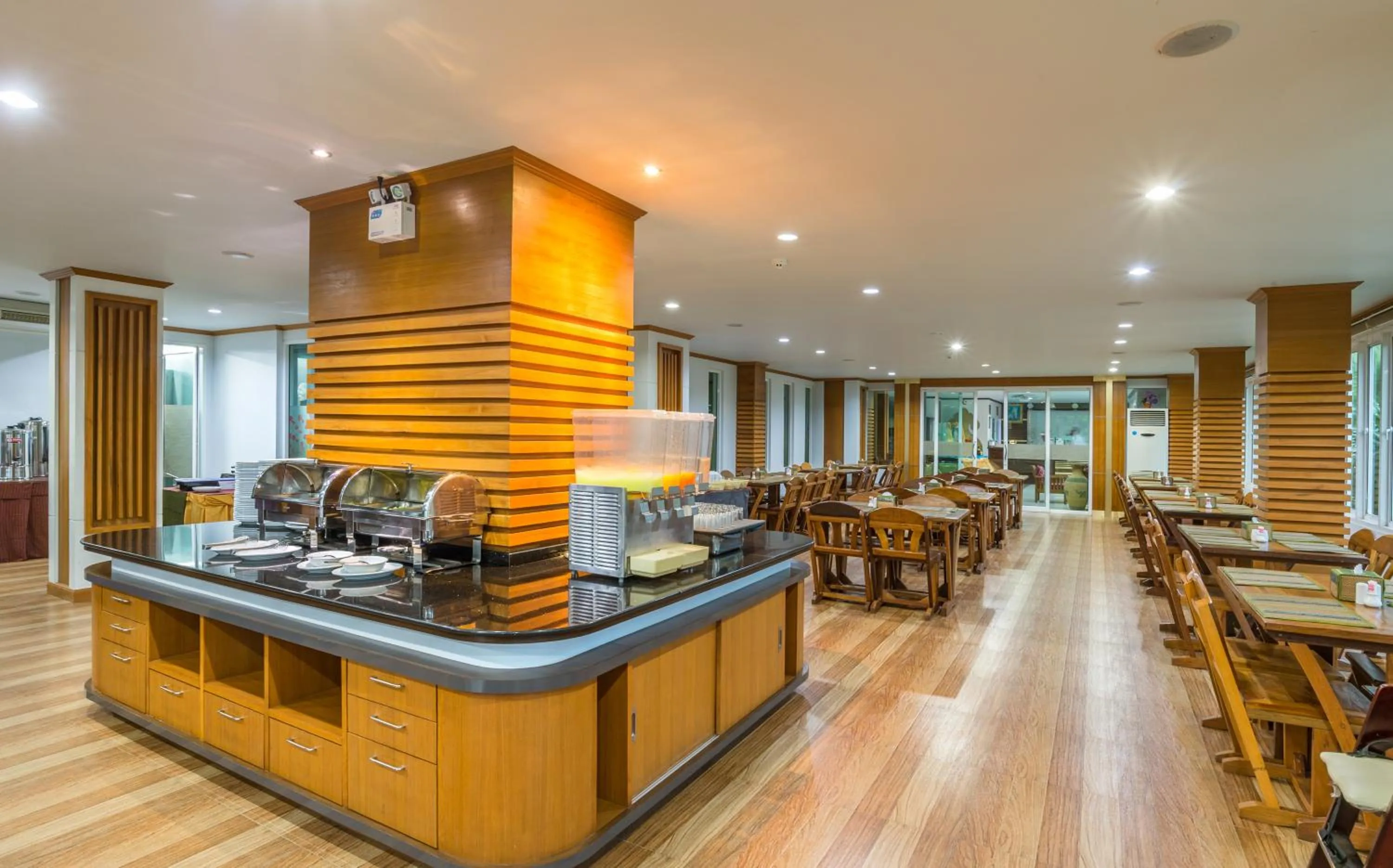 Food and drinks in Aonang Silver Orchid Resort