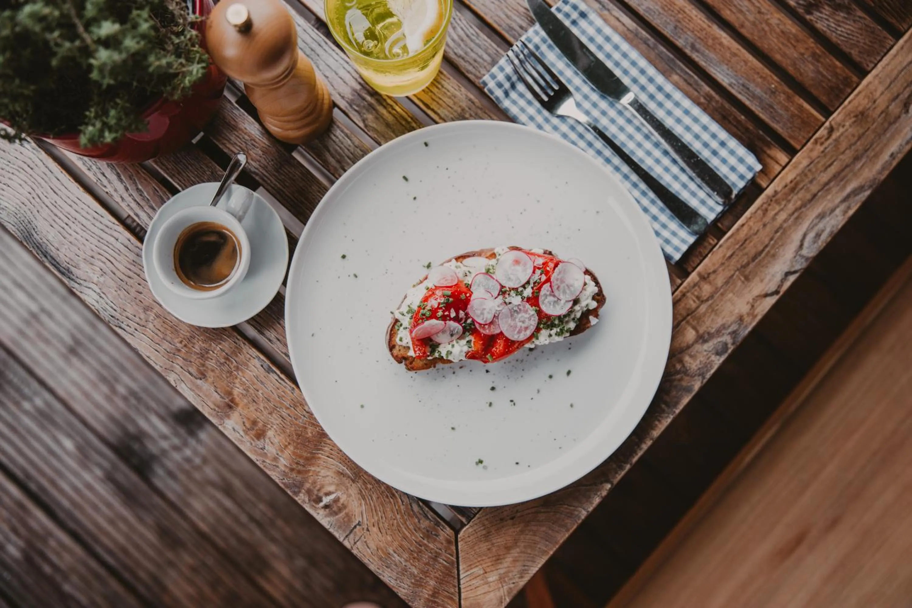 Food and drinks in SEEBICHL haus am see Designhotel Kitzbühel