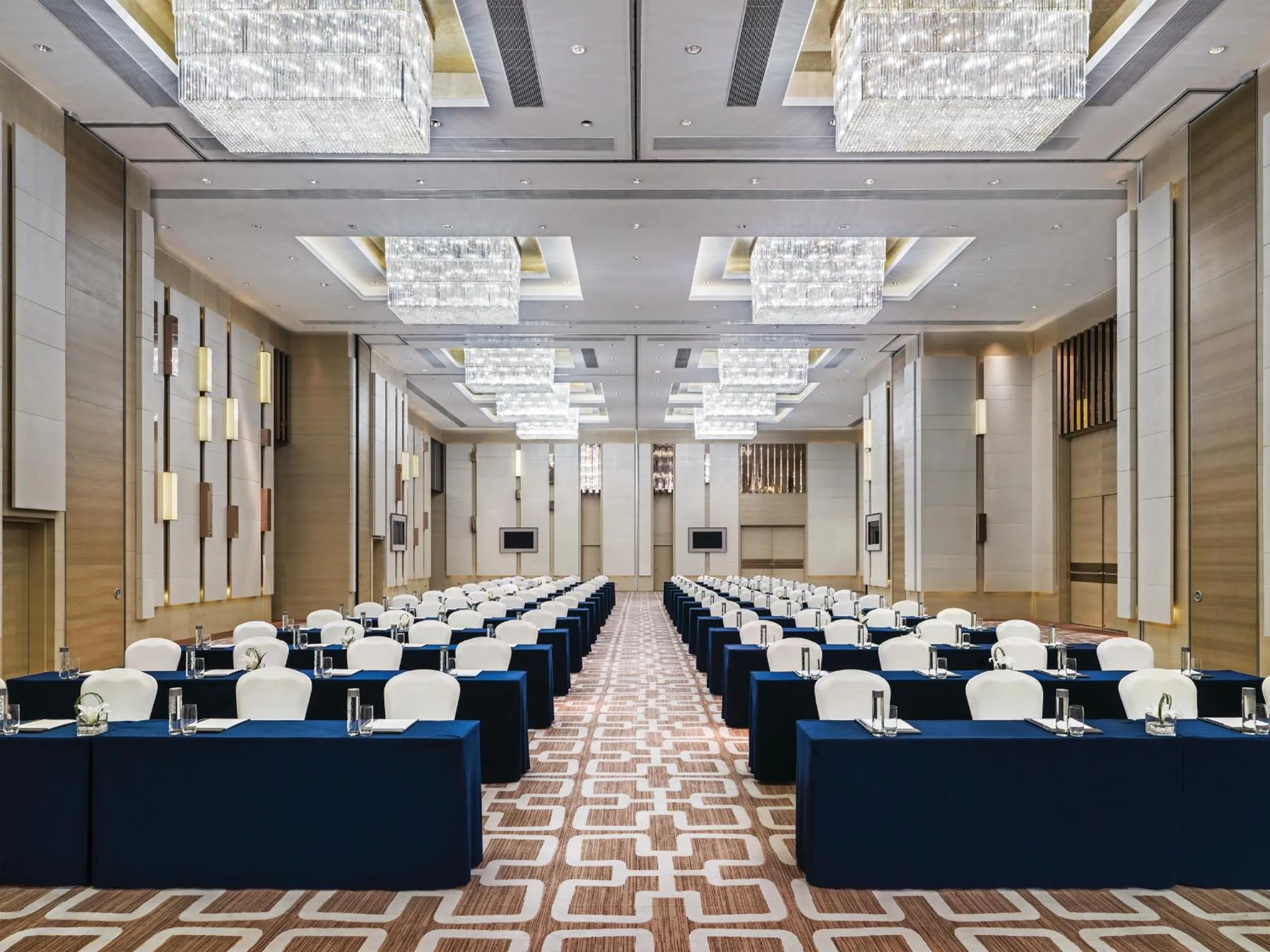 Banquet/Function facilities in Langham Place Guangzhou