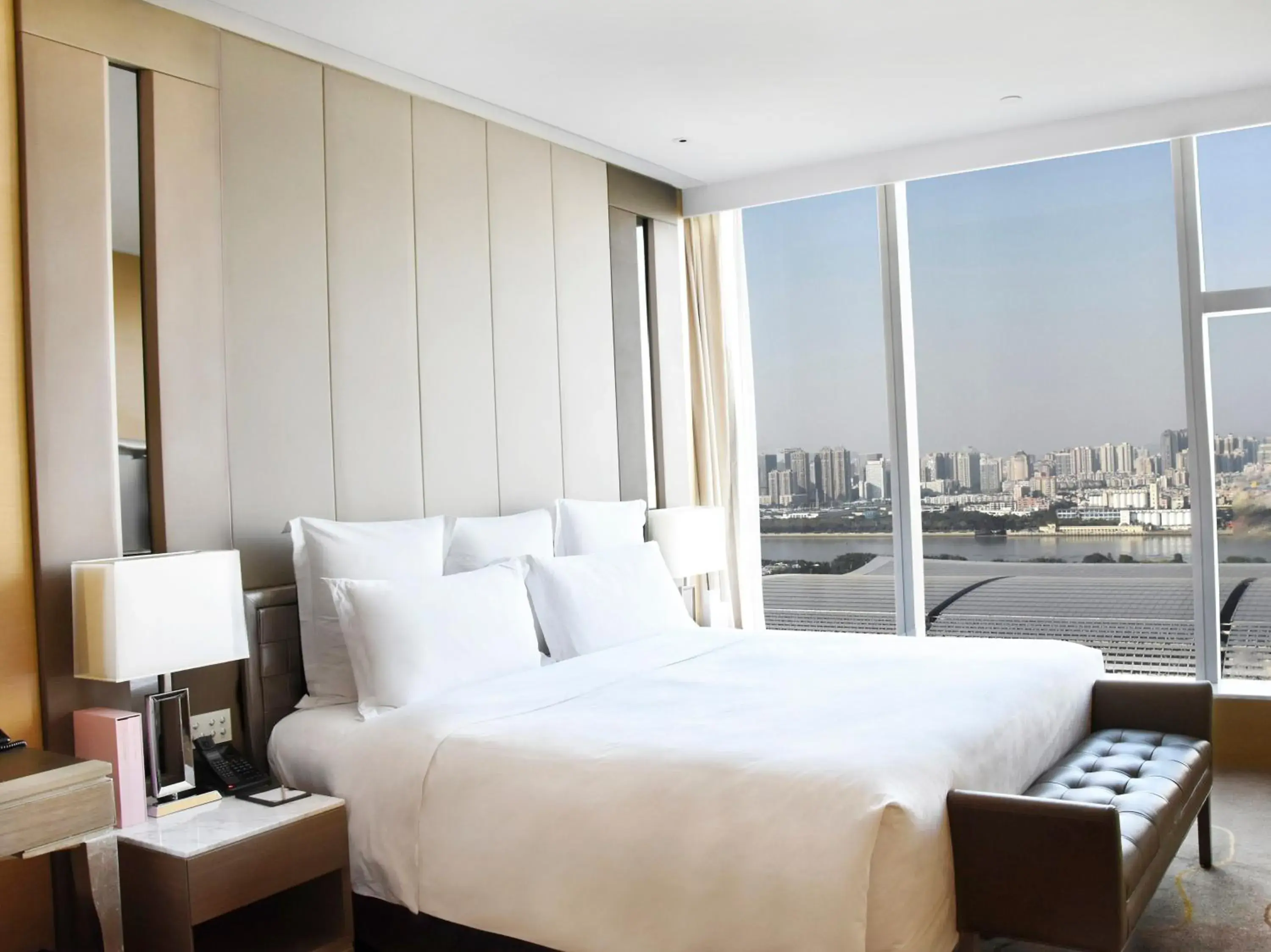 Club Executive Suite in Langham Place Guangzhou Club Executive Suite in Langham Place Guangzhou