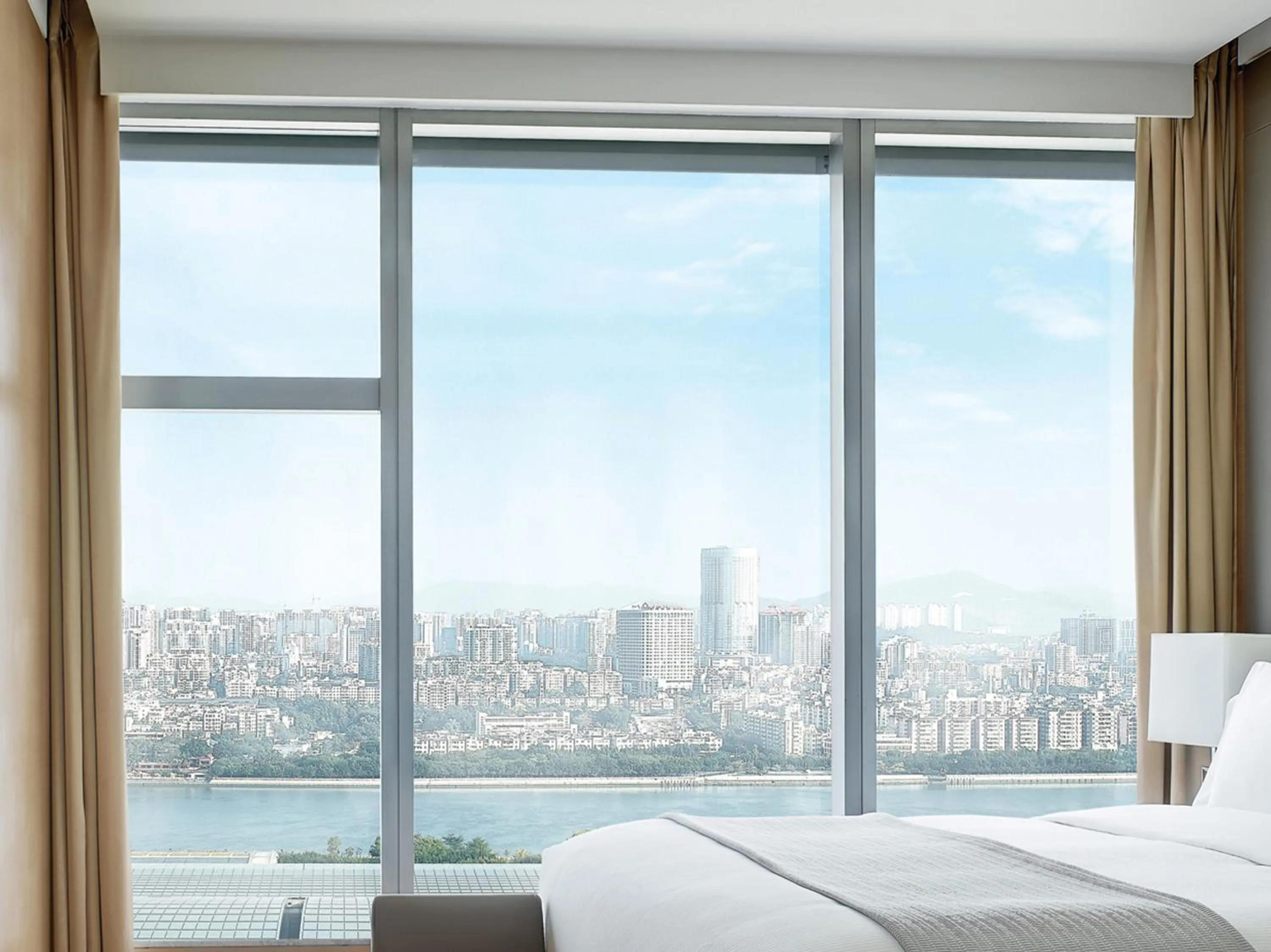 City view, Bed in Langham Place Guangzhou