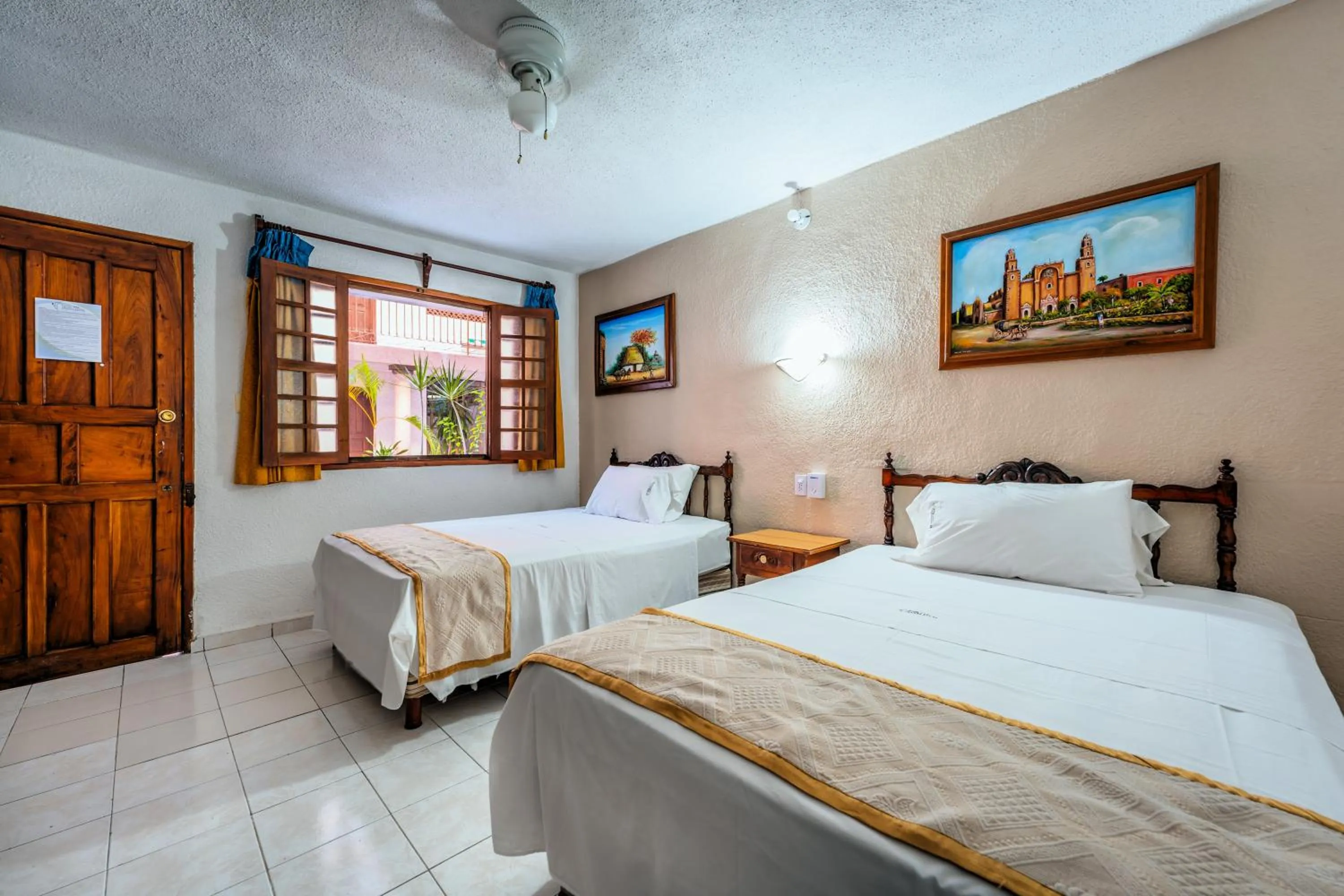 Photo of the whole room, Bed in Hotel Santa Lucía