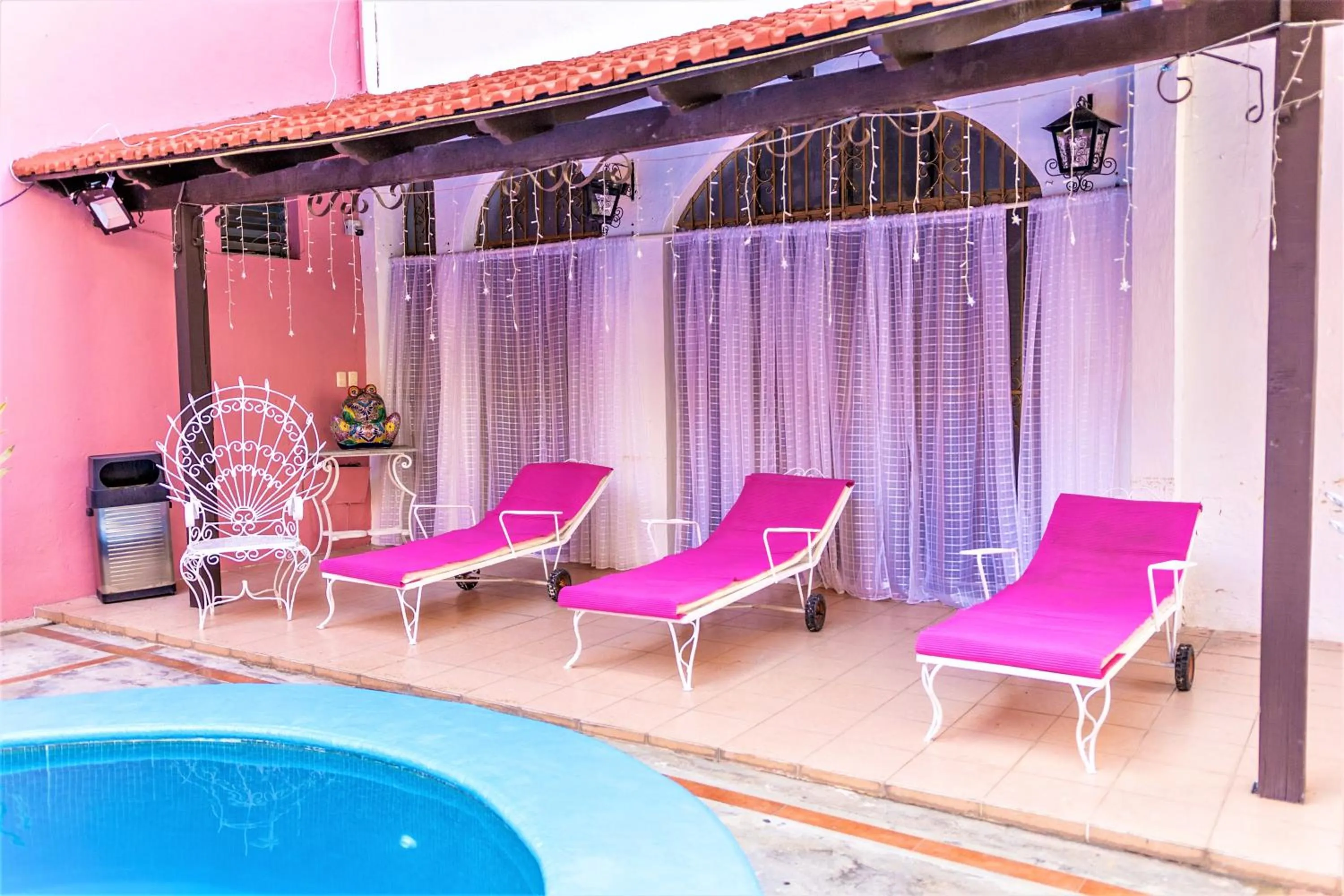 Swimming pool in Hotel Santa Lucía