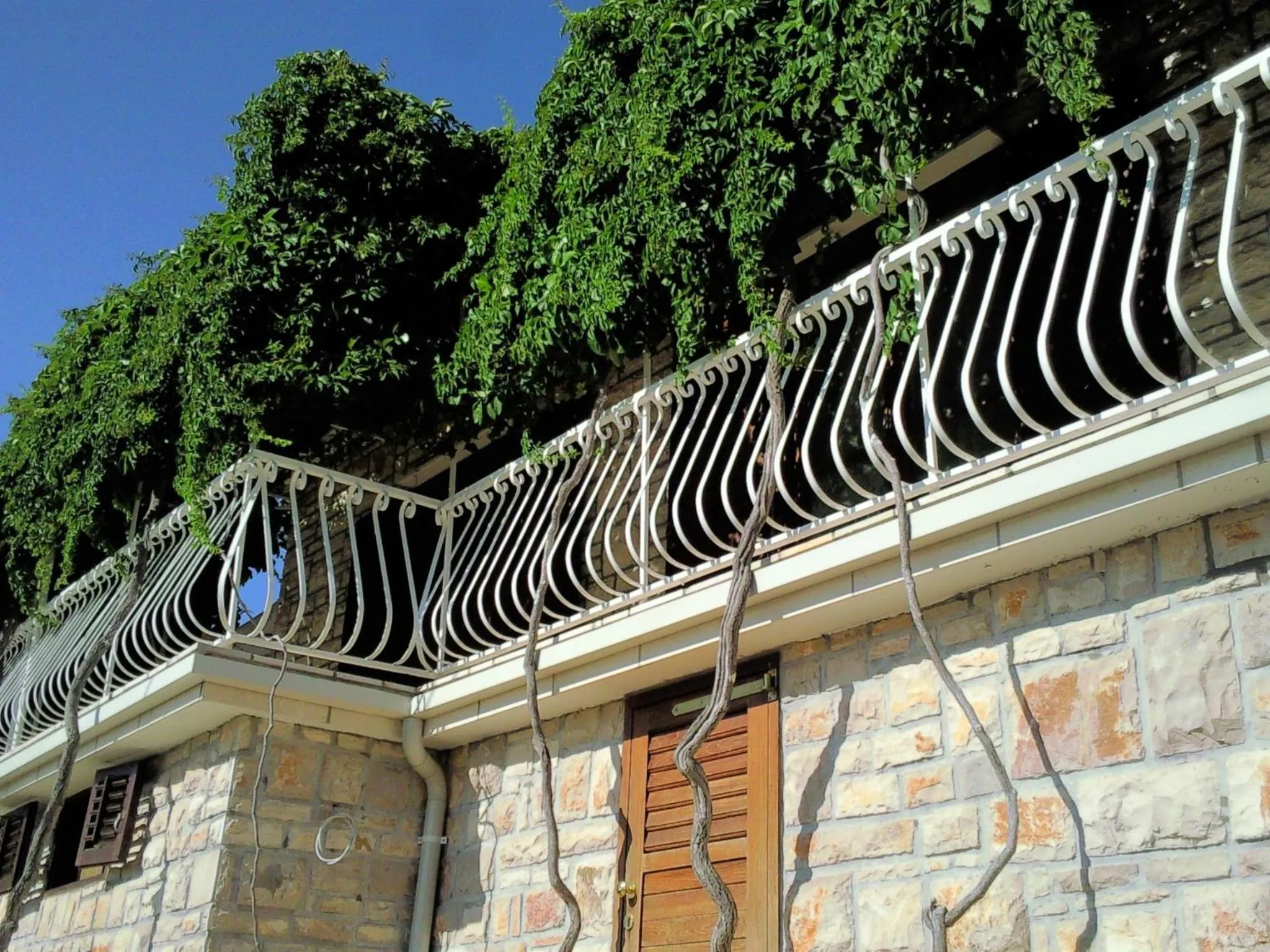 Facade/entrance in Apartments Villa Sonia & Teo Hvar