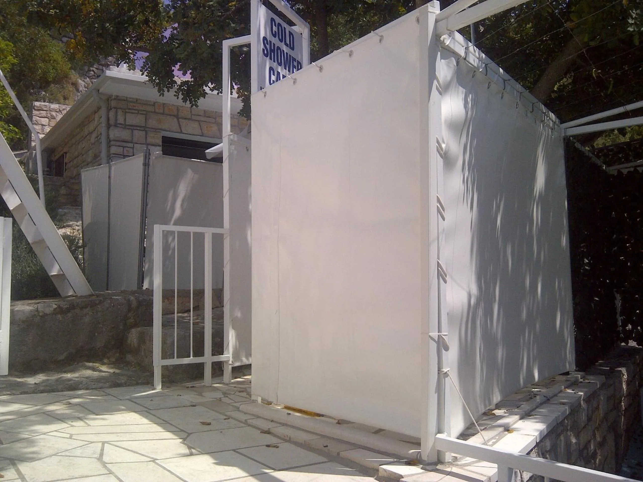 Area and facilities in Apartments Villa Sonia & Teo Hvar