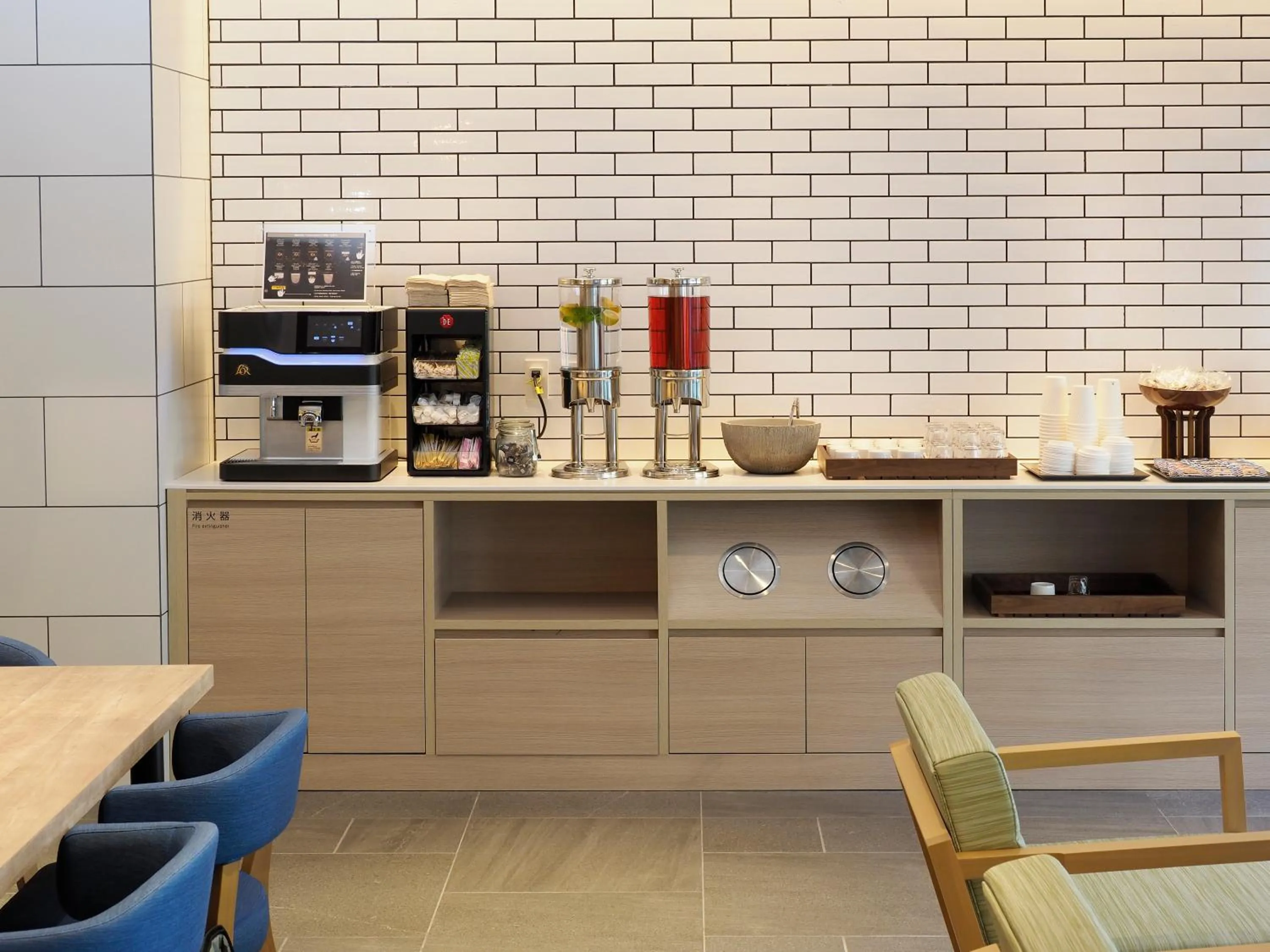 Communal lounge/ TV room in Far East Village Hotel Yokohama