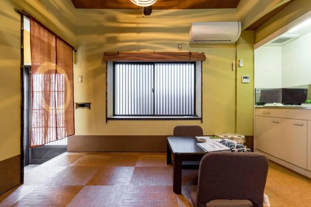 Living room in 三十三間堂近くのカノンハウス Kanon House