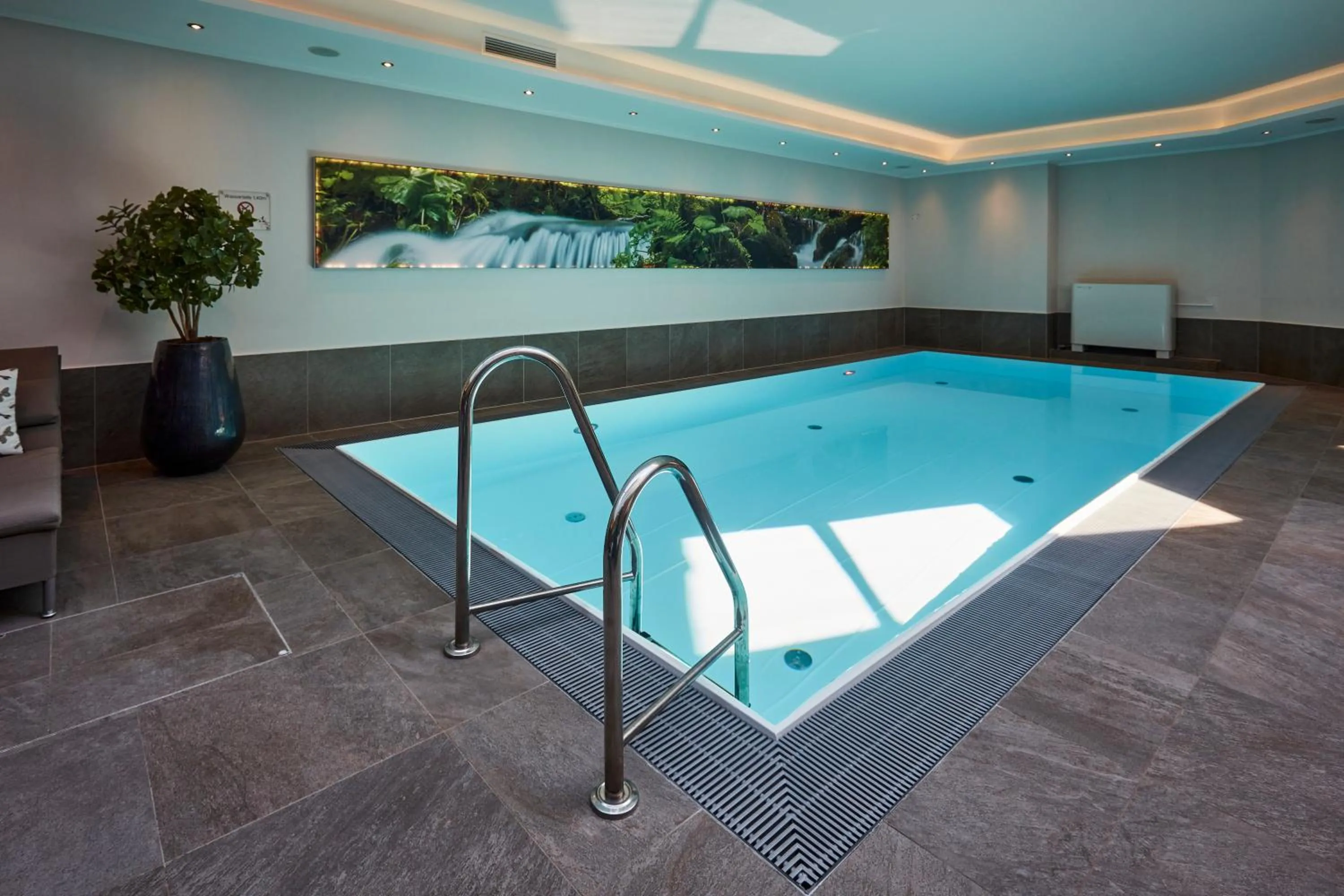 Swimming pool in Hotel Gabi