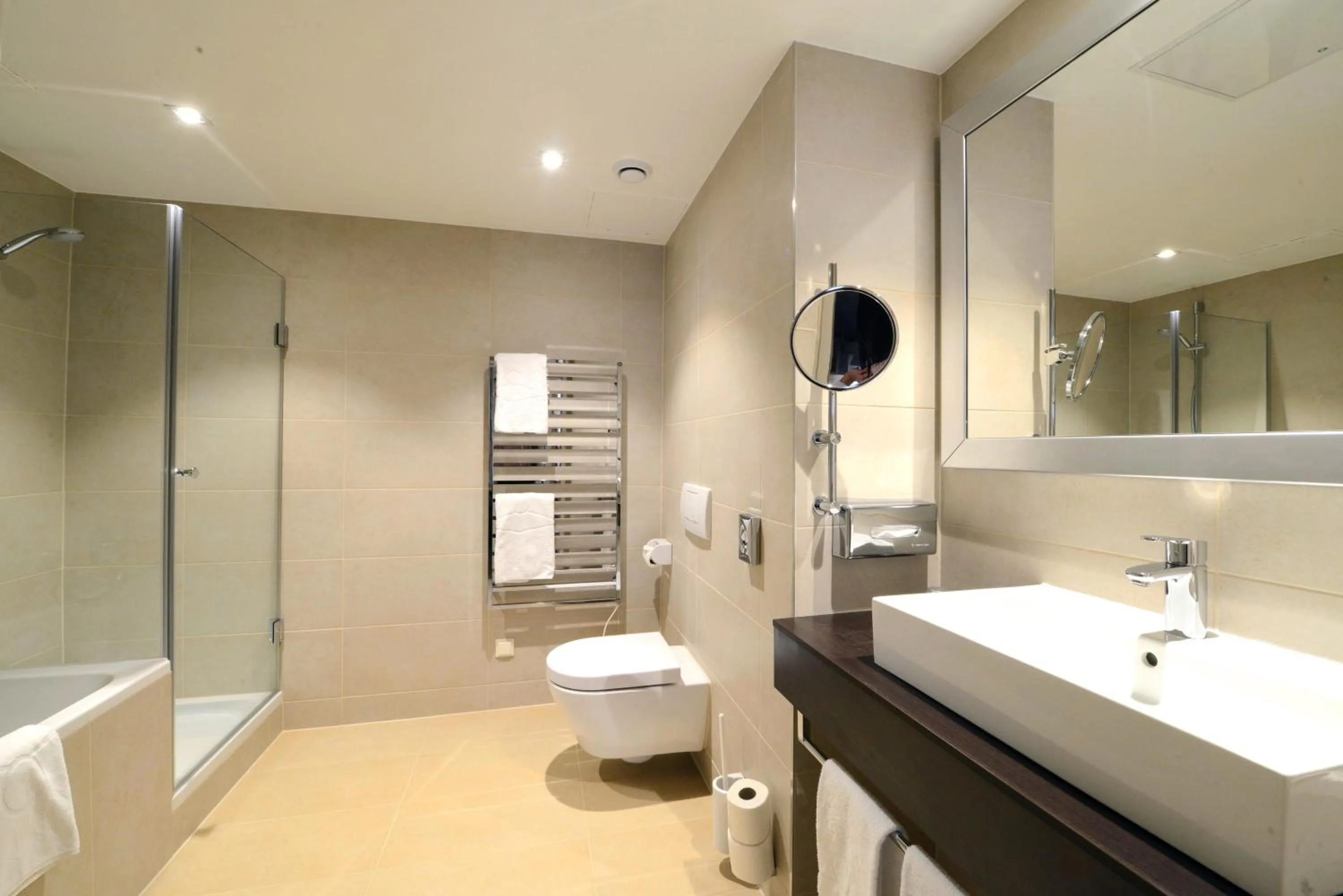 Bathroom in HiLight Suites Hotel