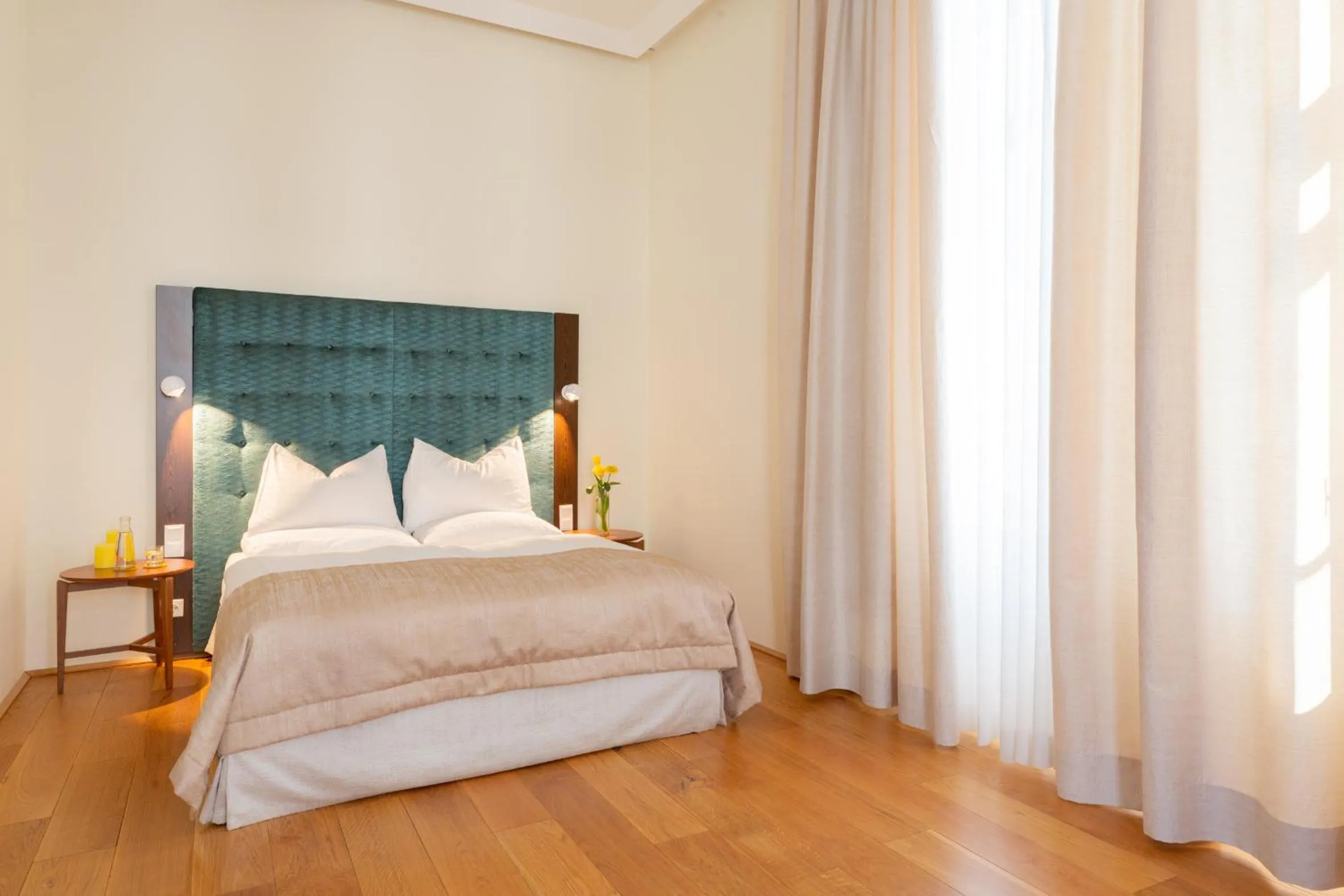 Bedroom, Bed in HiLight Suites Hotel