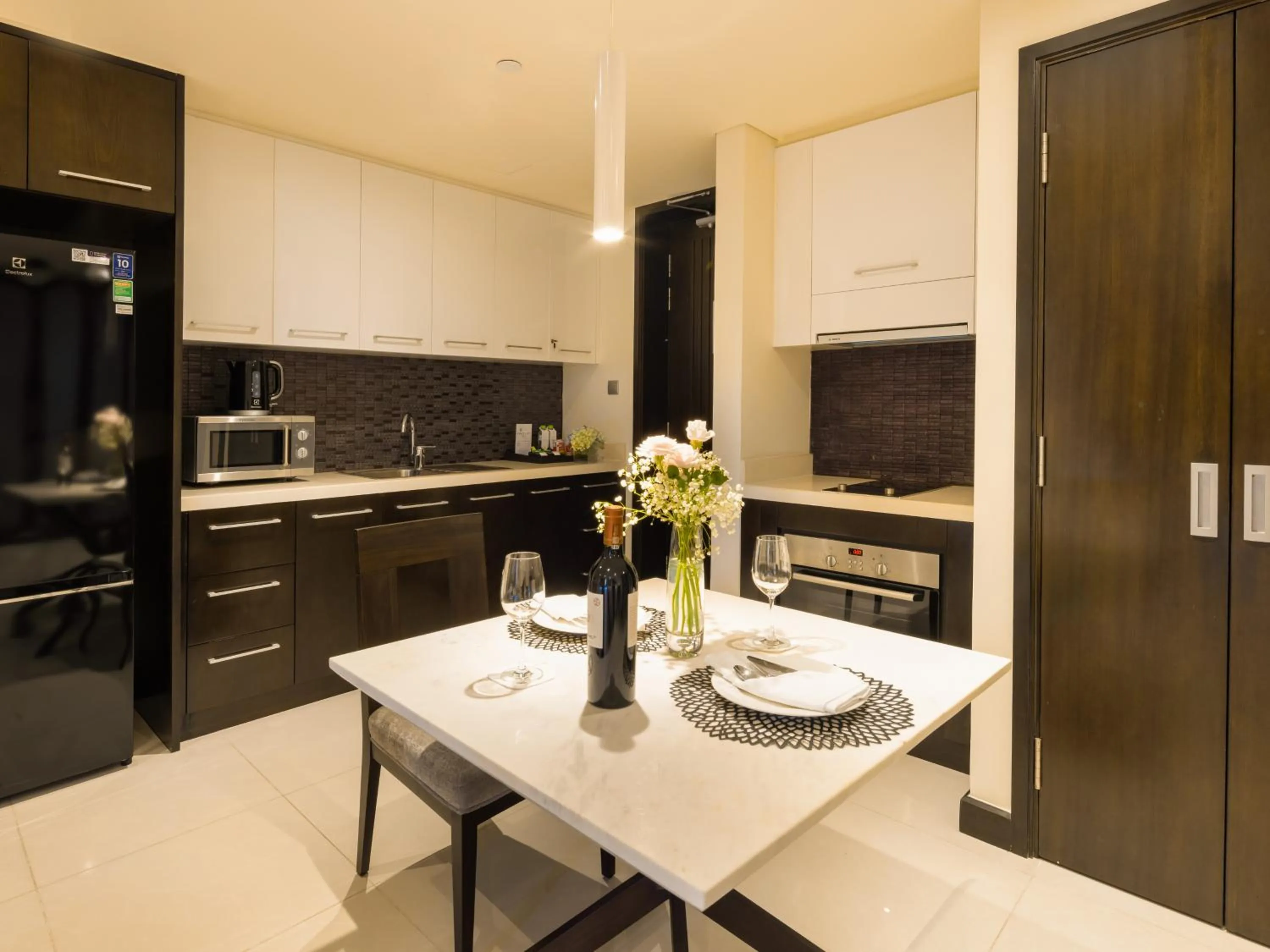 Kitchen or kitchenette in The Costa Nha Trang Residences