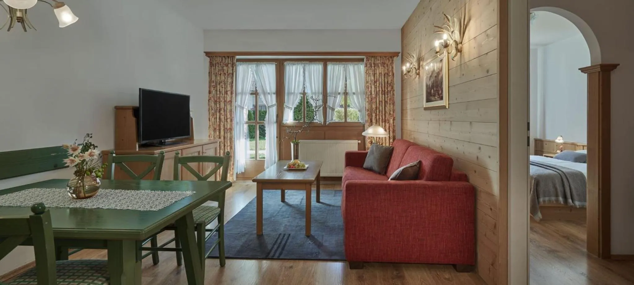 TV and multimedia, Bed in Lisi Family Hotel