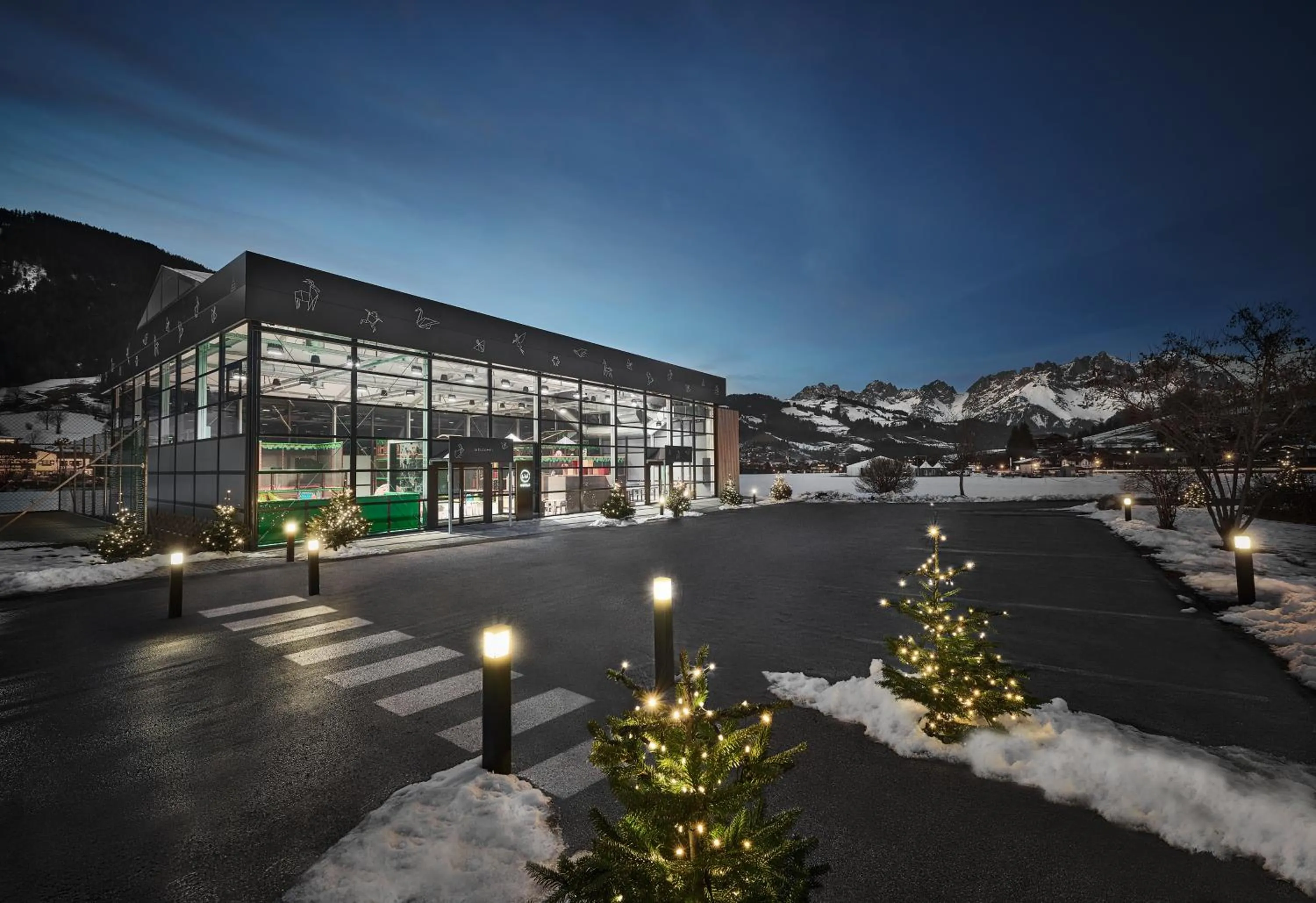 Property building in Lisi Family Hotel