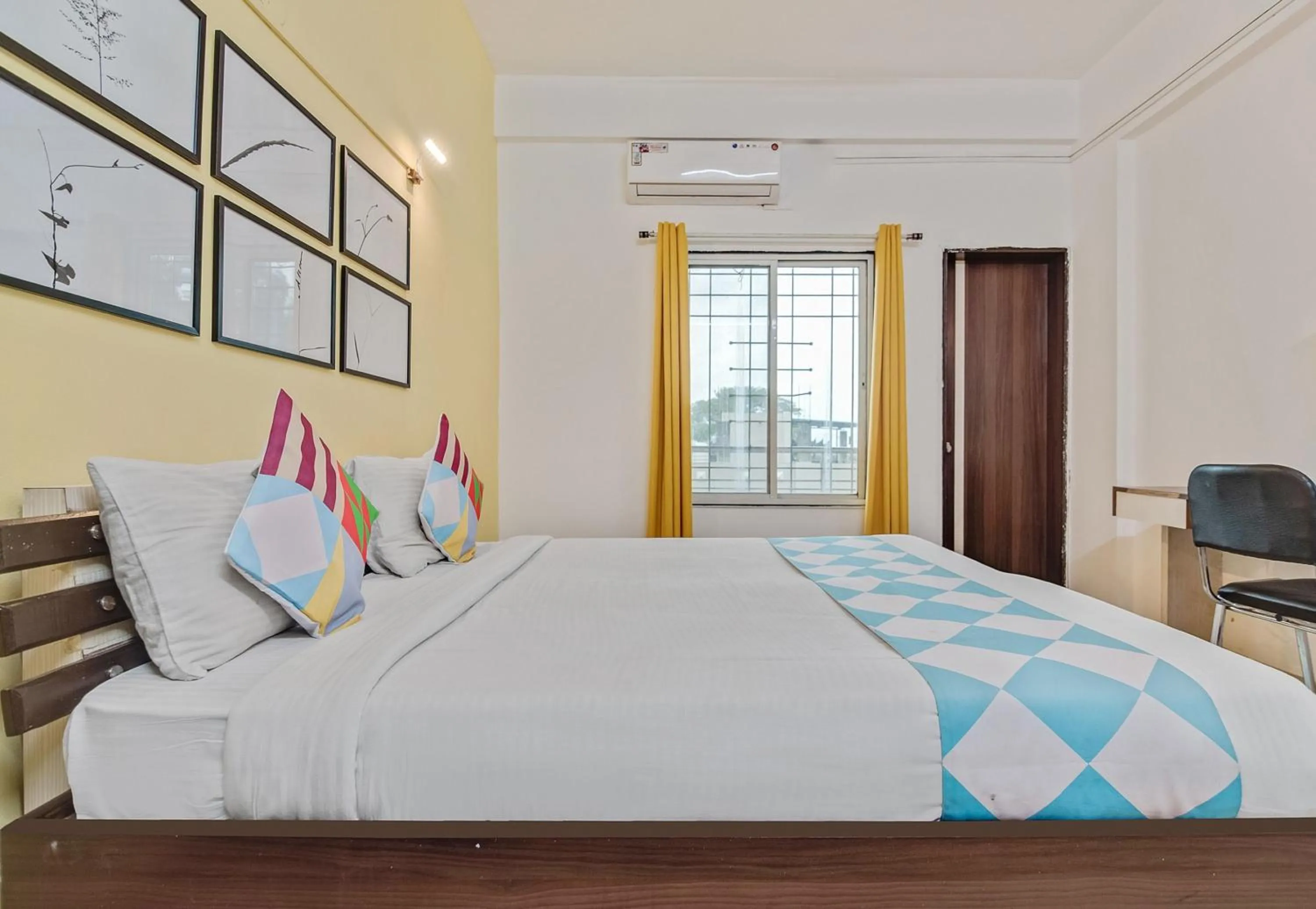 Bedroom, Bed in Super Hotel O Pioneer