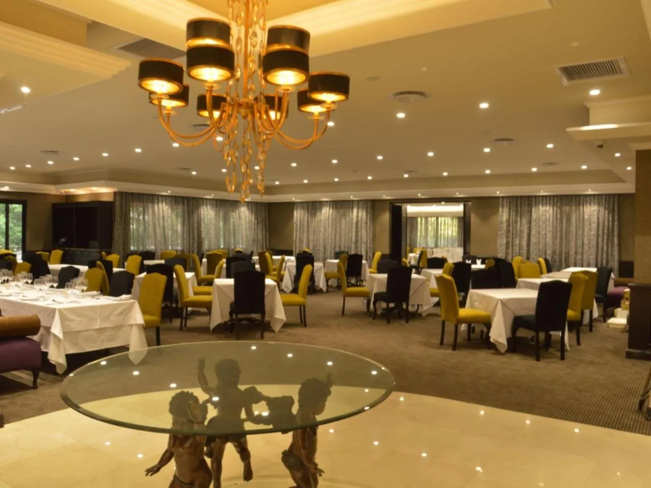 Restaurant/places to eat in Sparkling Water Hotels & Spa